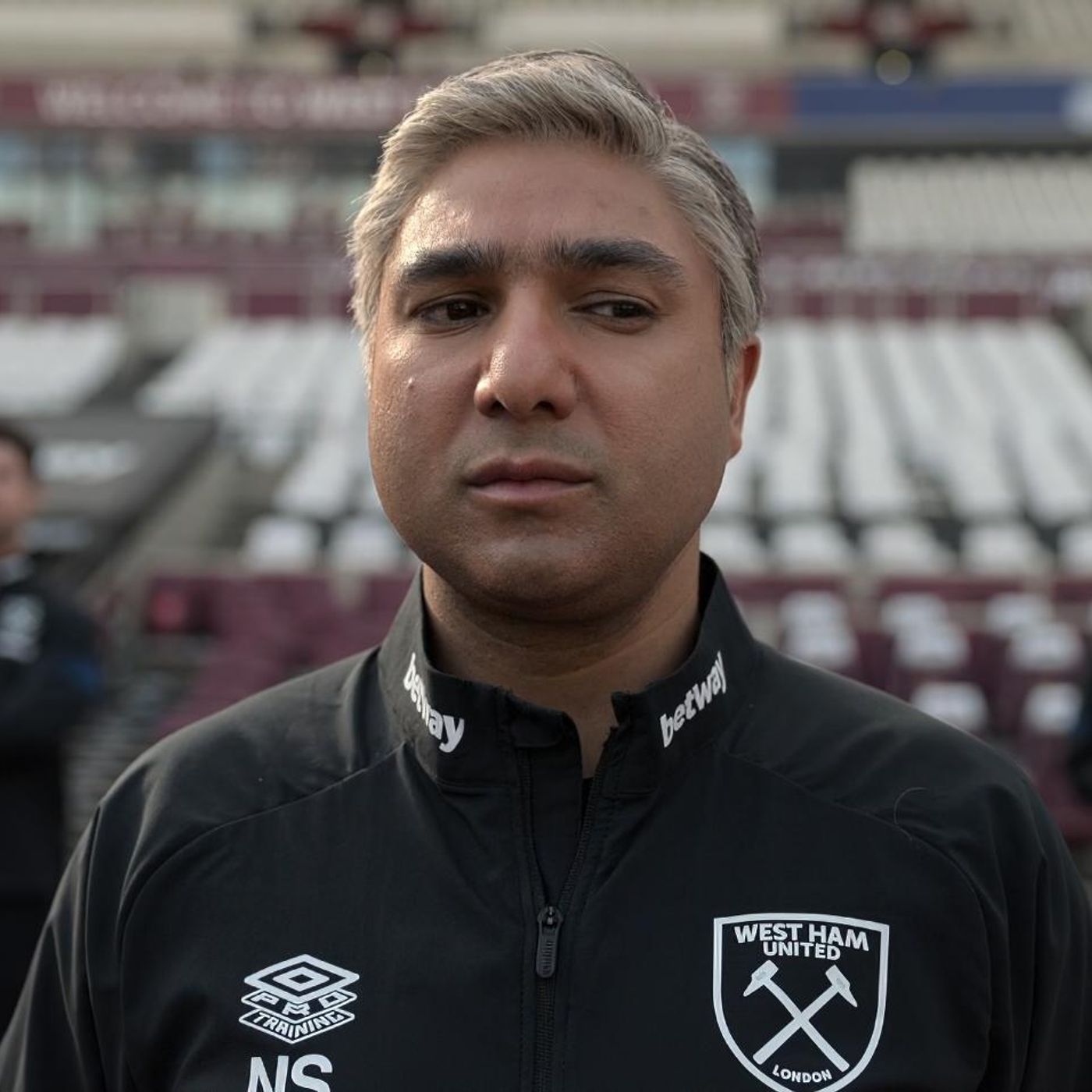 Ted Lasso, S03E01- Smells Like Mean Spirit