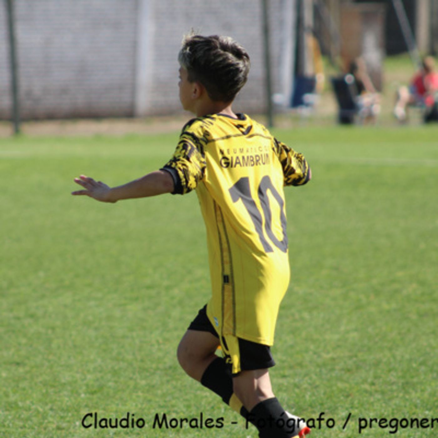 Pregoneros Radio