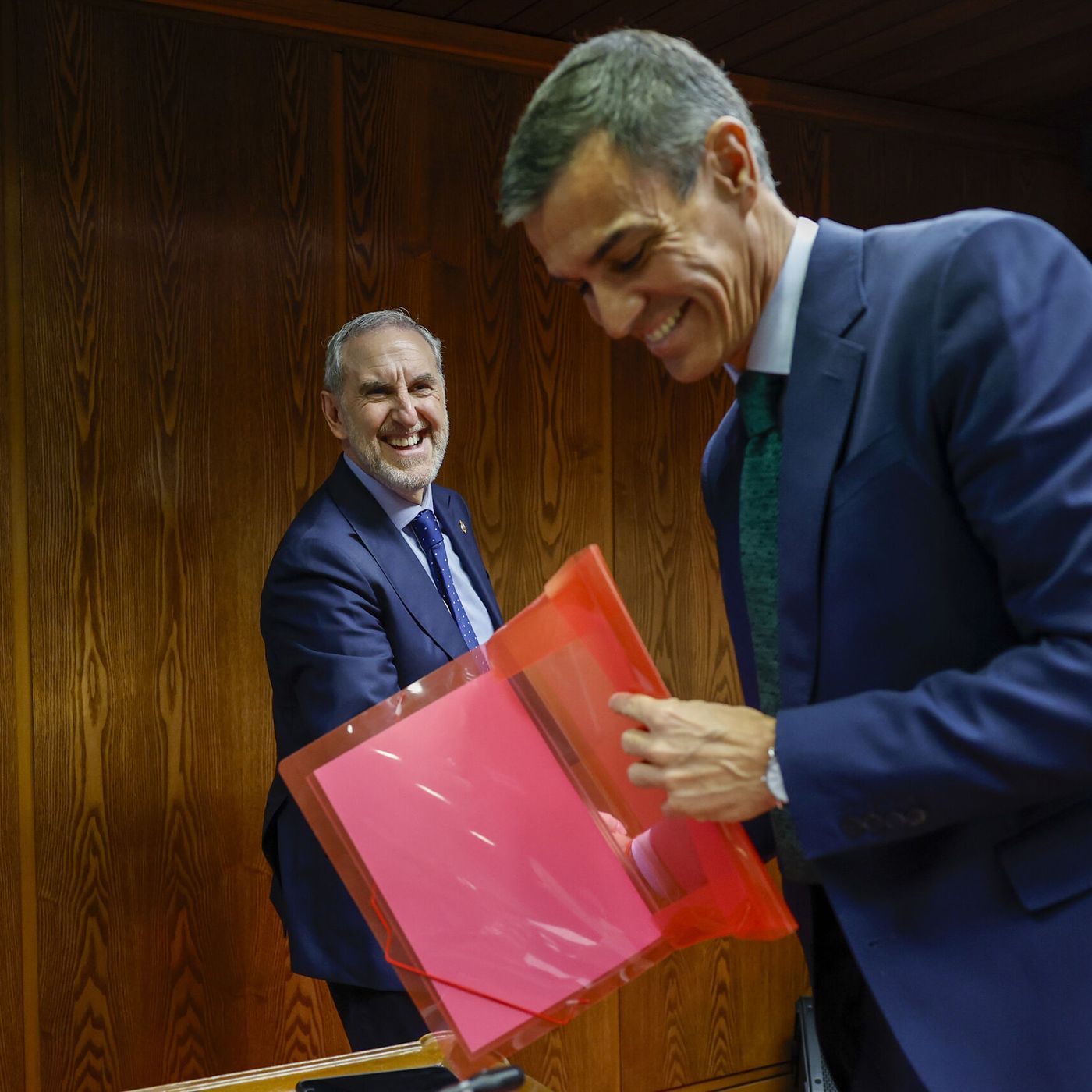 El día en 15 minutos: El Supremo ve indicios de blanqueo en el PSOE