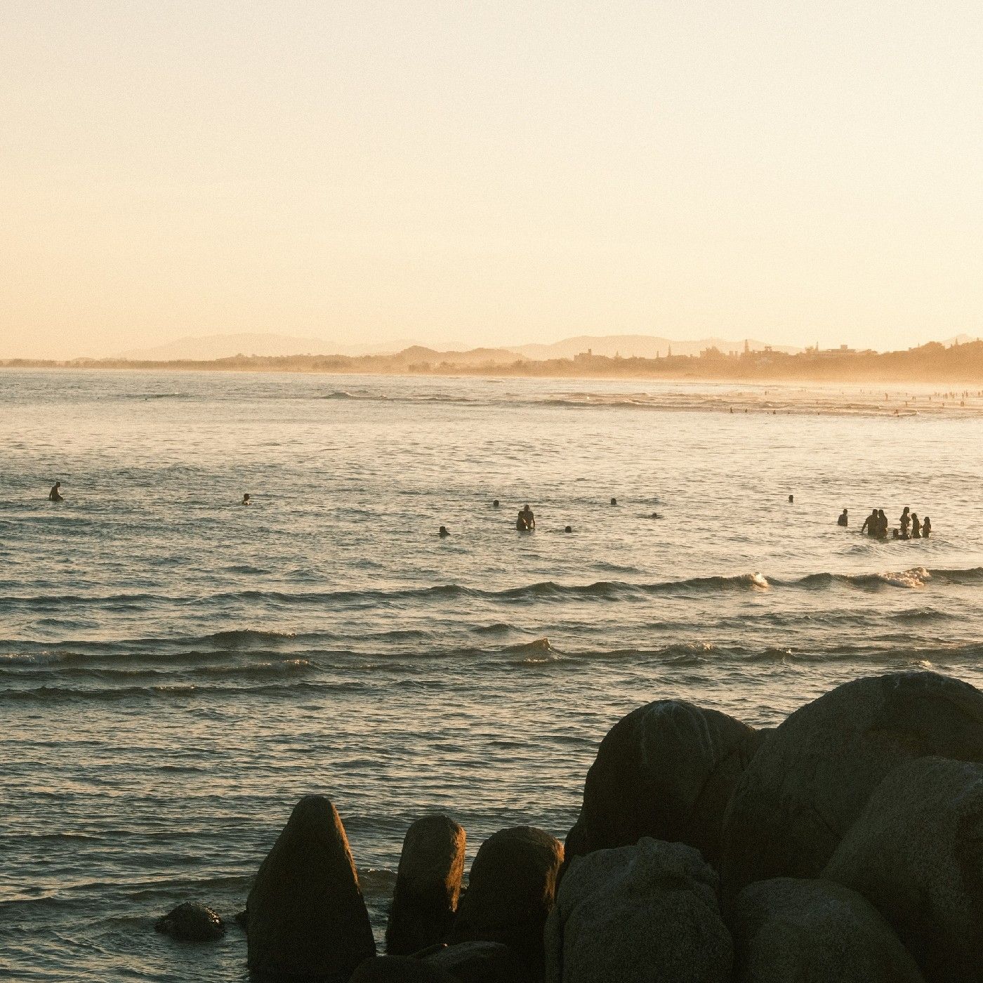 Mi viaje a la playa cover art