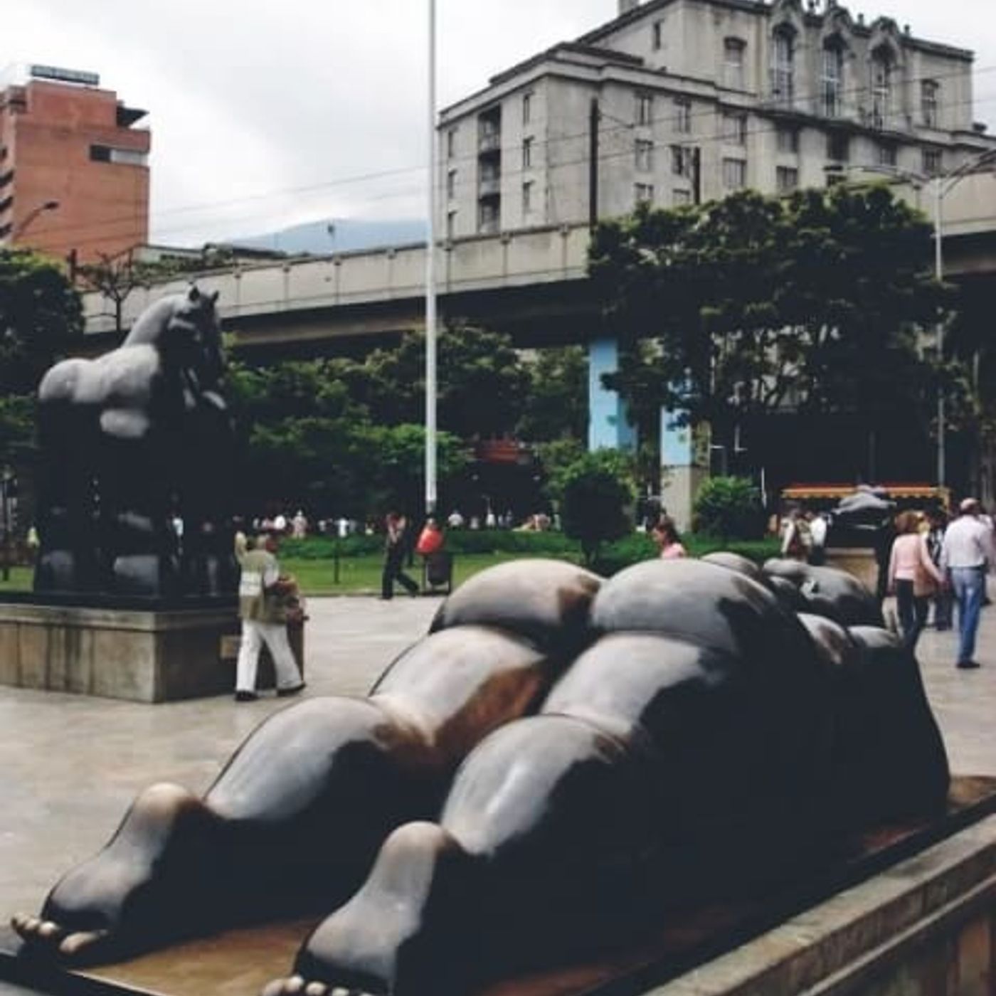Mentes en Sintonía - Fernando Botero podcast artwork