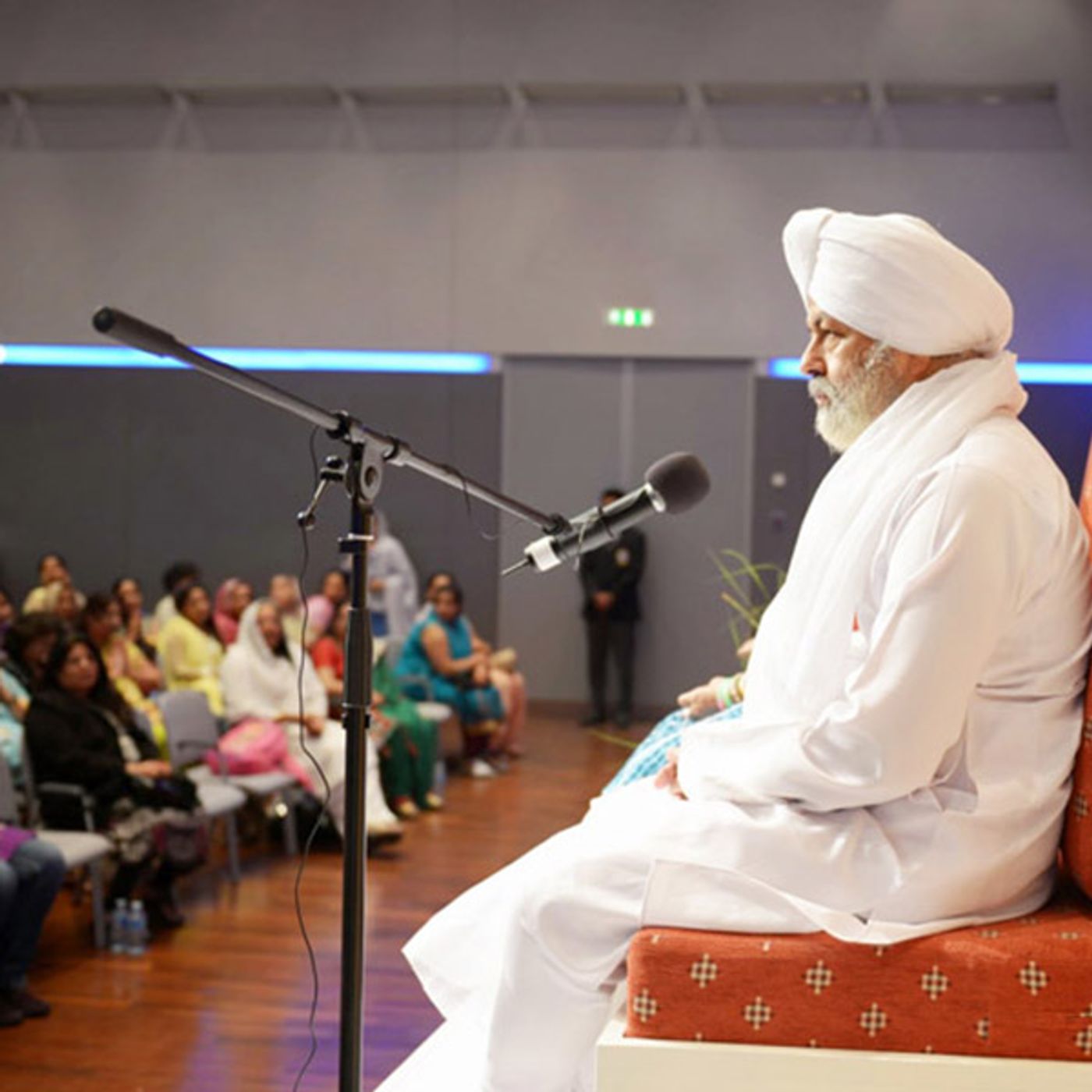 Frankfurt, GR, August 24, 2013: Discourse by Nirankari Baba Ji