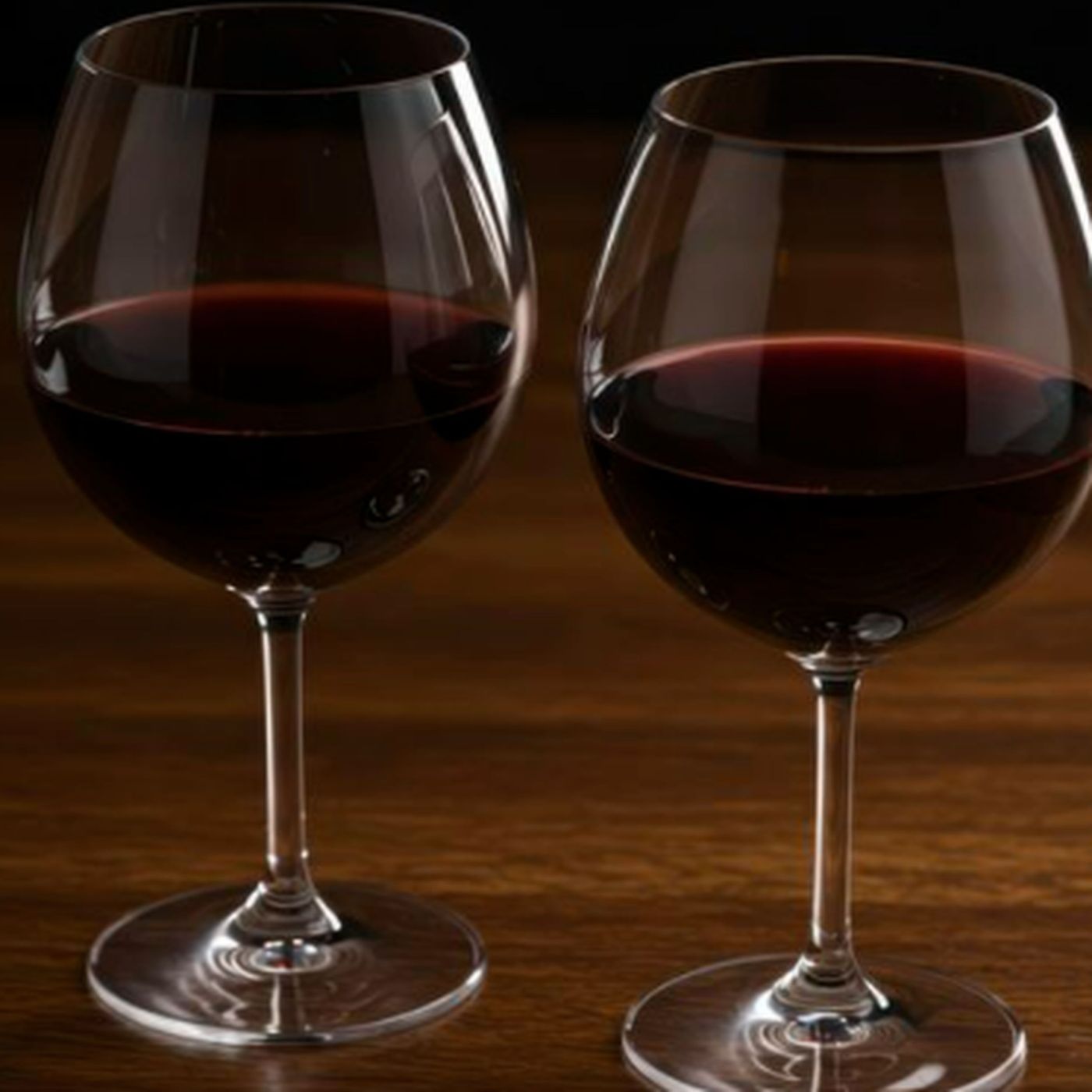 What’s the Difference Between Malbec vs Merlot? A Full Comparison of Taste, Body, Color, Food Pairings, and Winemaking Styles episode artwork