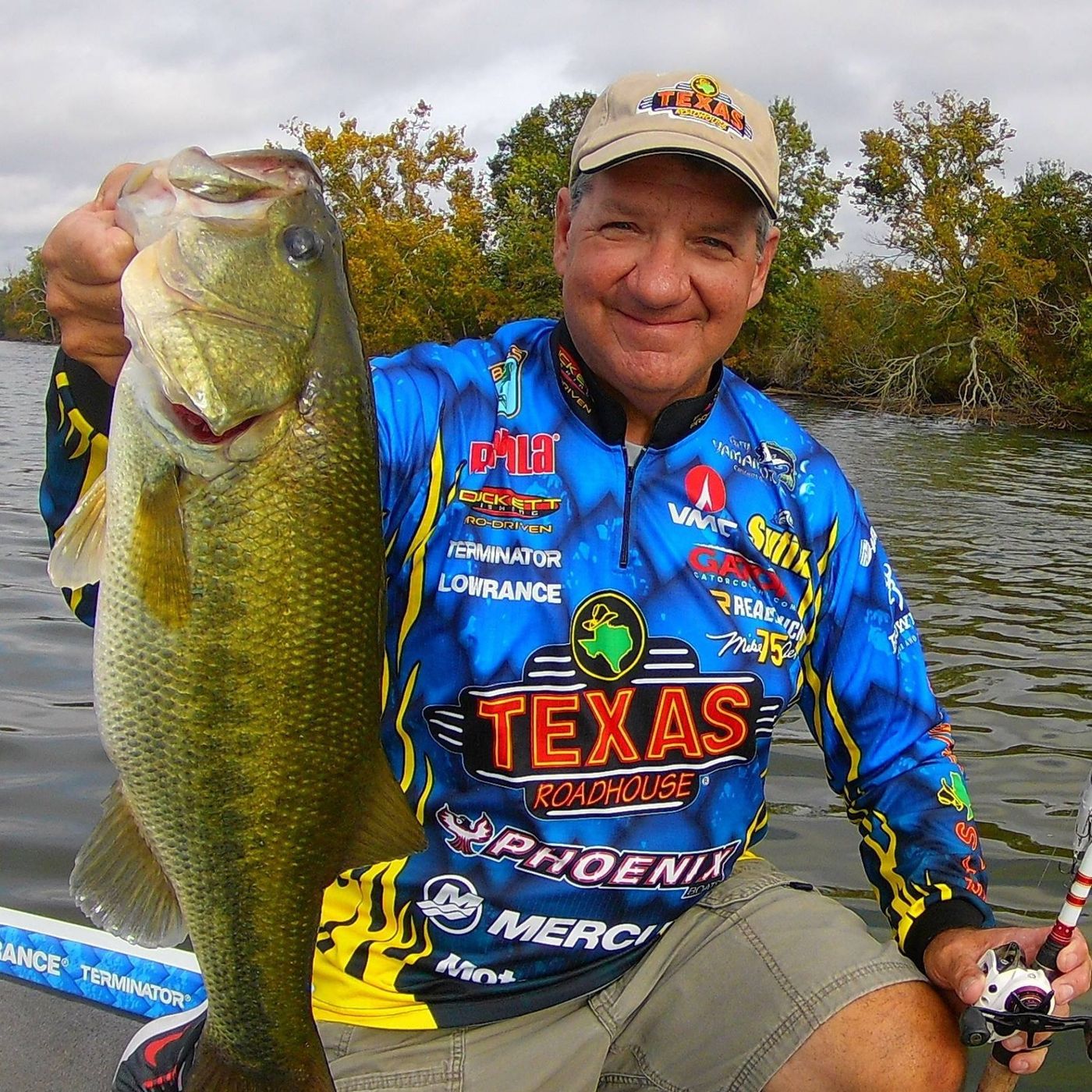 Mike DelVisco Talks East Tenn Fishing Expo with Bass Cast Radio