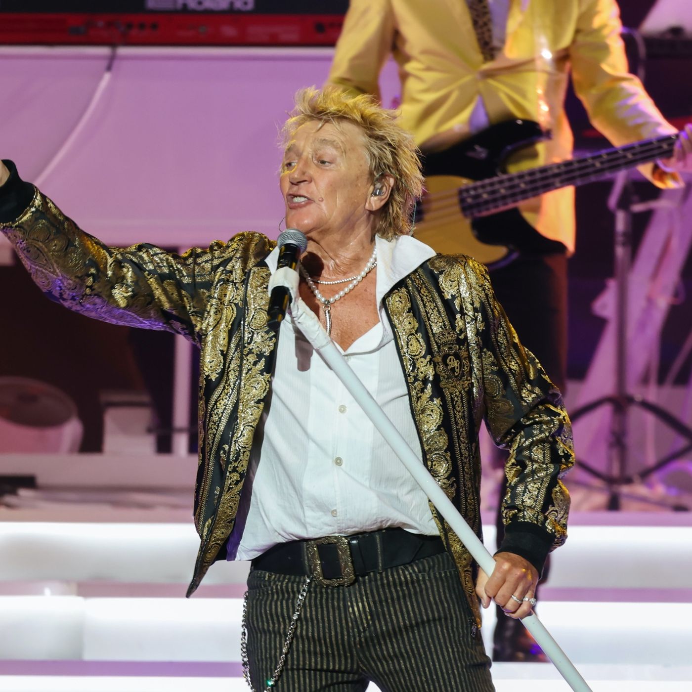 Rod Stewart postpones US show at last-minute due to “medical procedure”