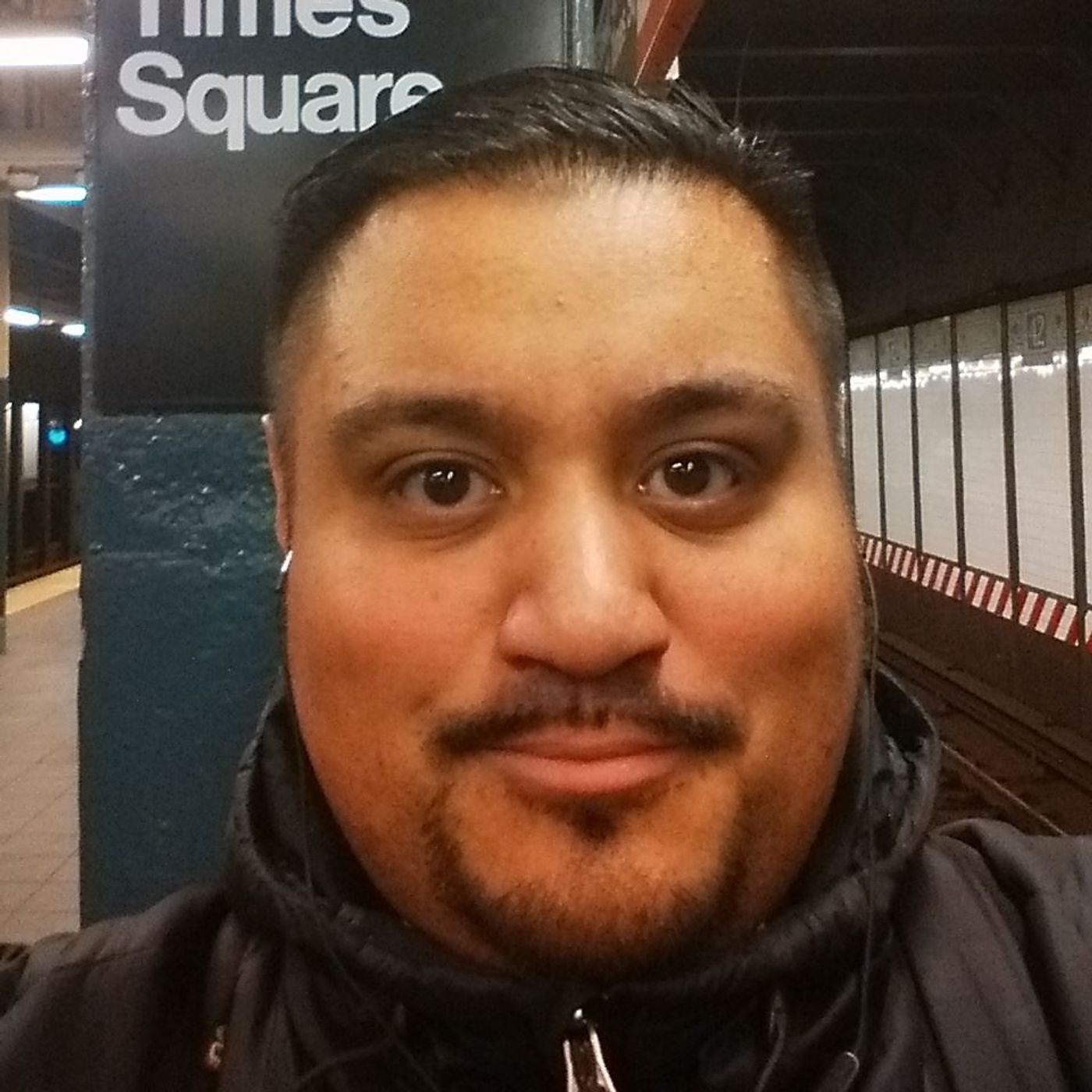 Louie Bee Comedy