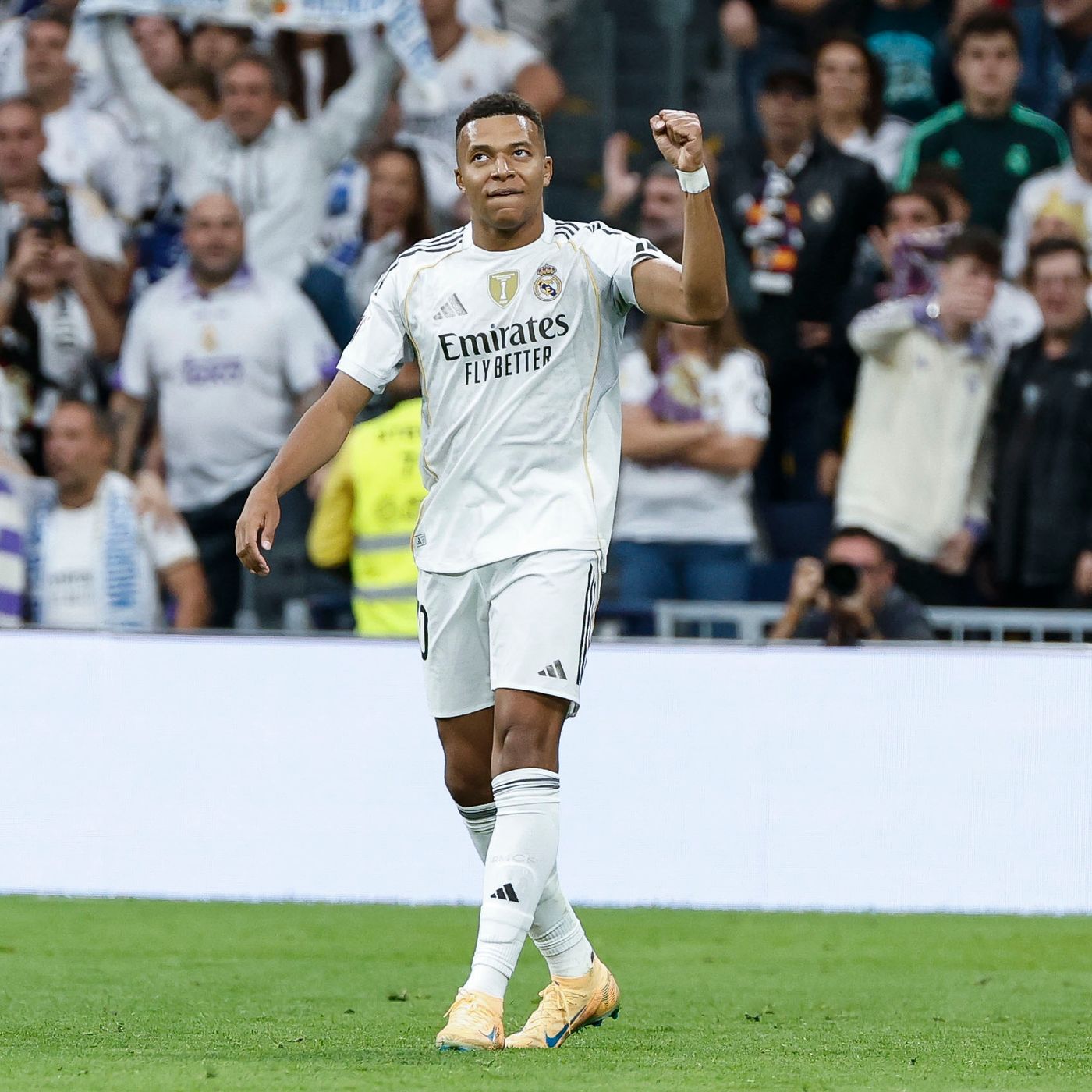 Fútbol es Radio: El Madrid se impone al Barça en el primer Clásico de la temporada episode artwork