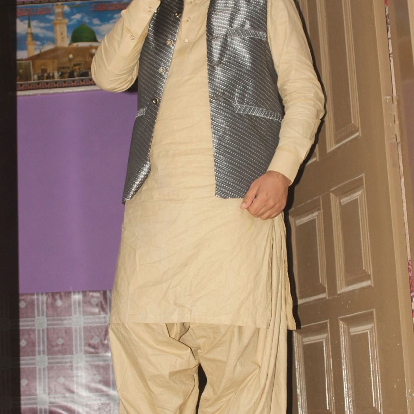 Saqlain Khan\'s show