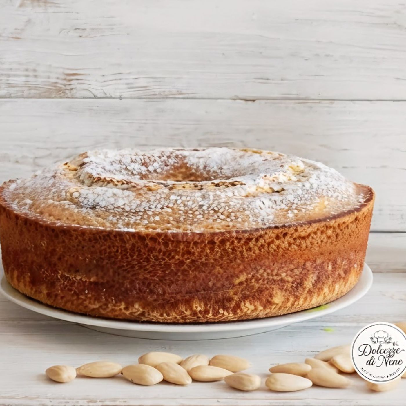 CIAMBELLA ALL'OKARA DI MANDORLE