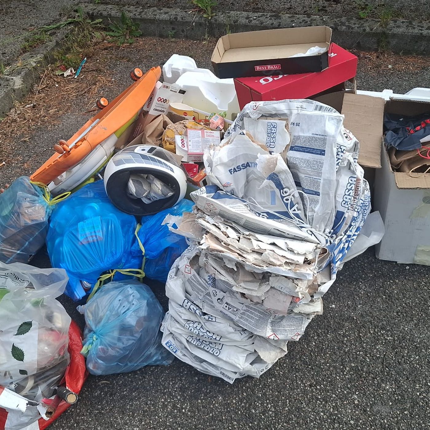 Maxi-abbandoni di rifiuti anche da fuori comune: tutti sanzionati dalla Polizia Locale episode artwork