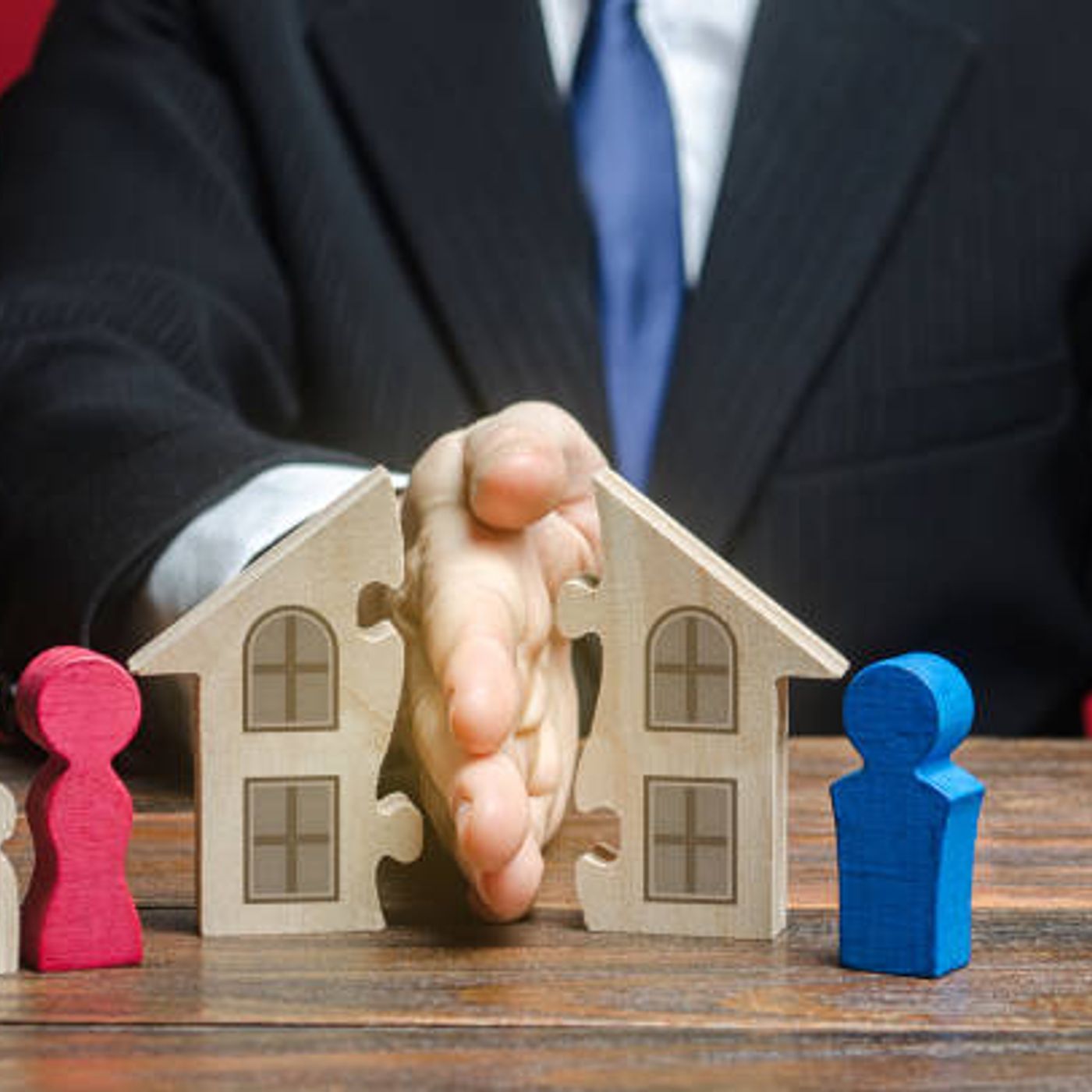 Trusted Lawyers for Property Disputes in Montréal episode artwork