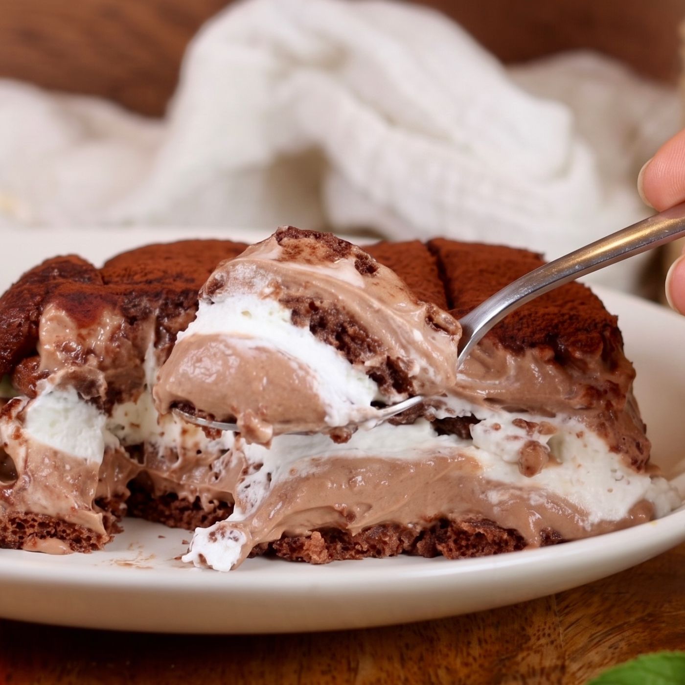Torta fredda con pavesini al cioccolato: la ricetta facile, vellutata e golosa episode artwork