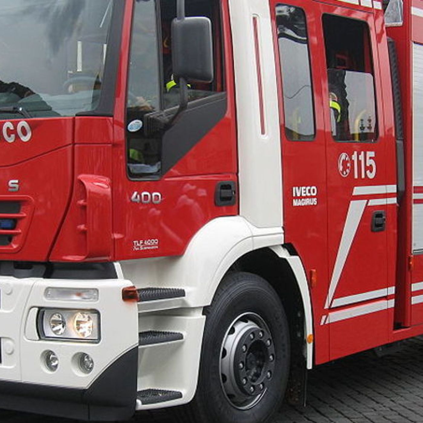 Boato a Laghetto: fuga di gas danneggia un centro estetico. Soccorsi sul posto