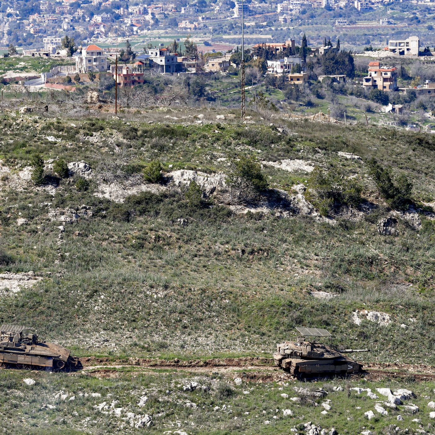 Gen. Vincenzo Camporini: Ulteriori dispiegamenti di truppe Usa-Israele nell'area iraniana