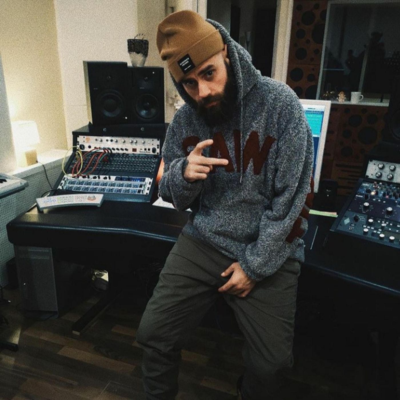 spotide olmayan mükemmel şarkılar(@omer_faruk_17)