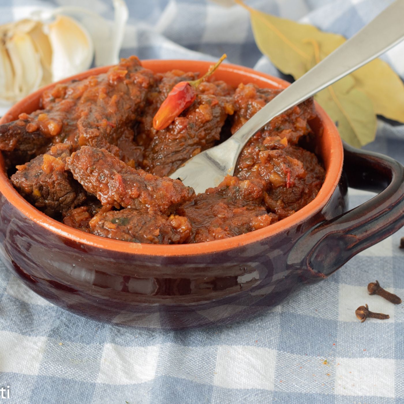 Spezzatino di cavallo ricetta tipica salentina episode artwork