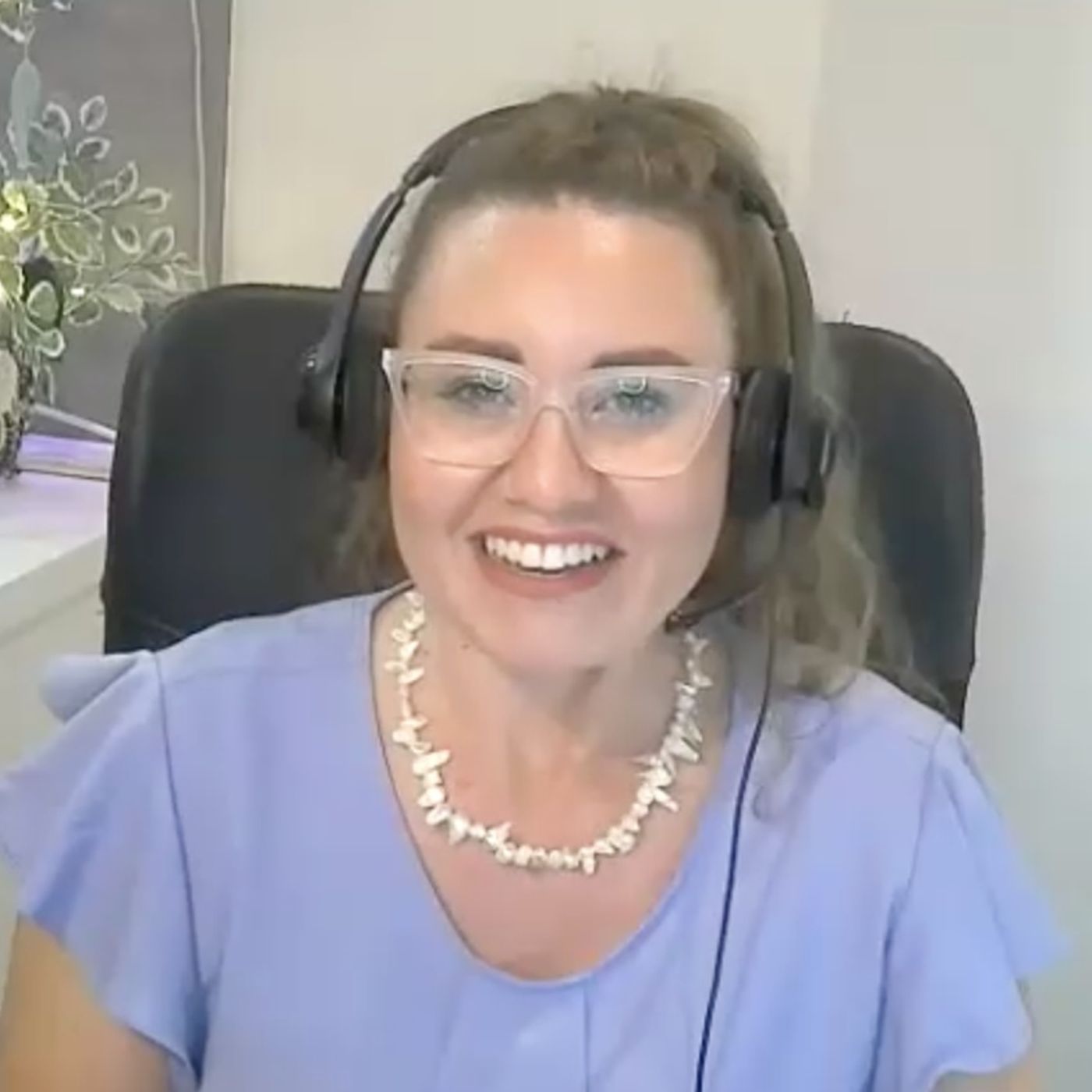 515 Carolina Fahlbusch - Her Childhood NDE Showed Her How to See Angels