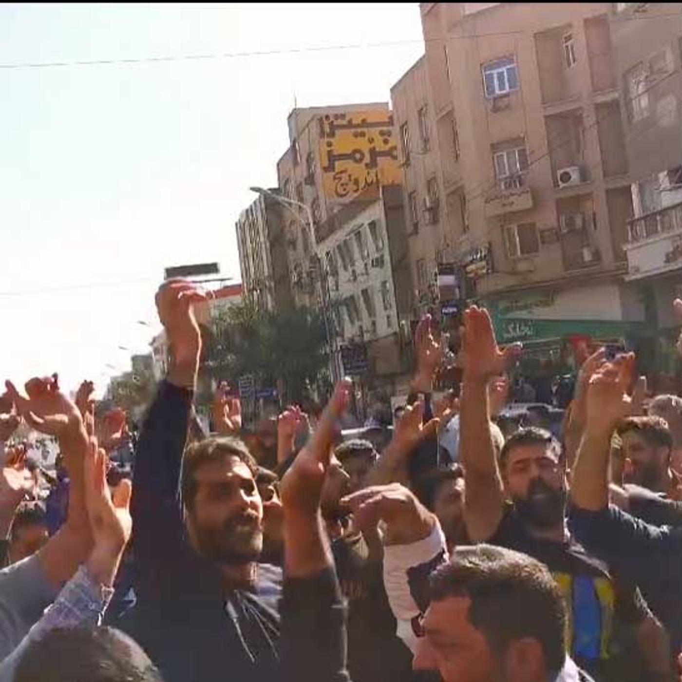 خروش کارگران فولاد اهواز