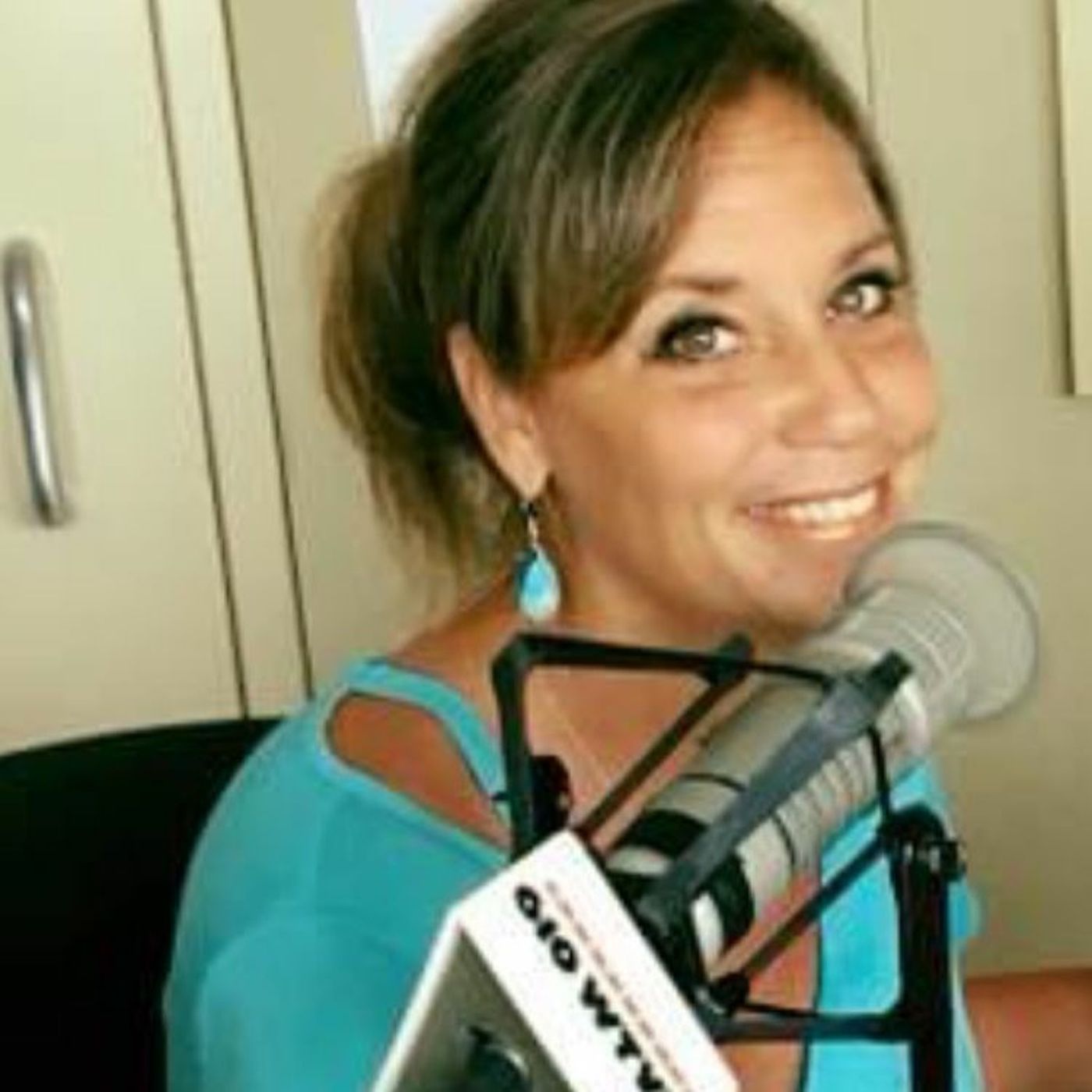 Episode 388 - Interview With Mindy Drayer! episode artwork