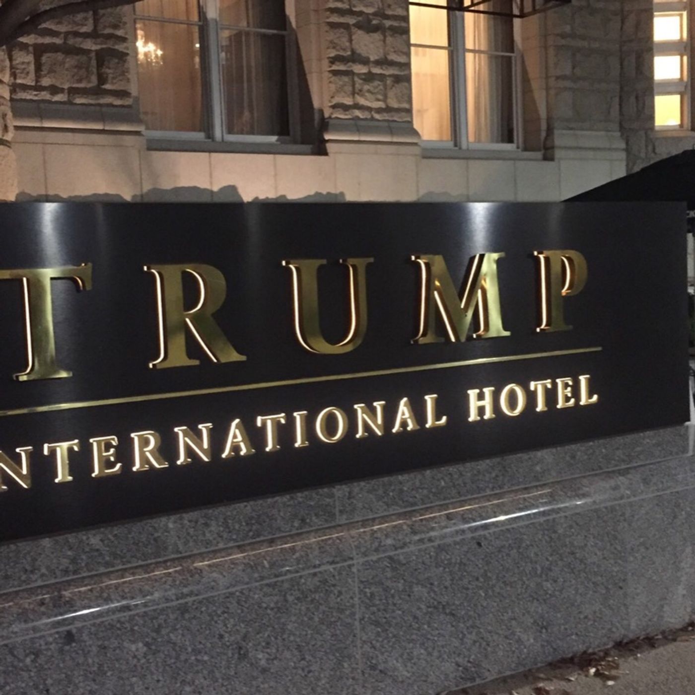 Election Night America: LIVE at TRUMP Hotel: Stu, Victoria, Scot episode artwork