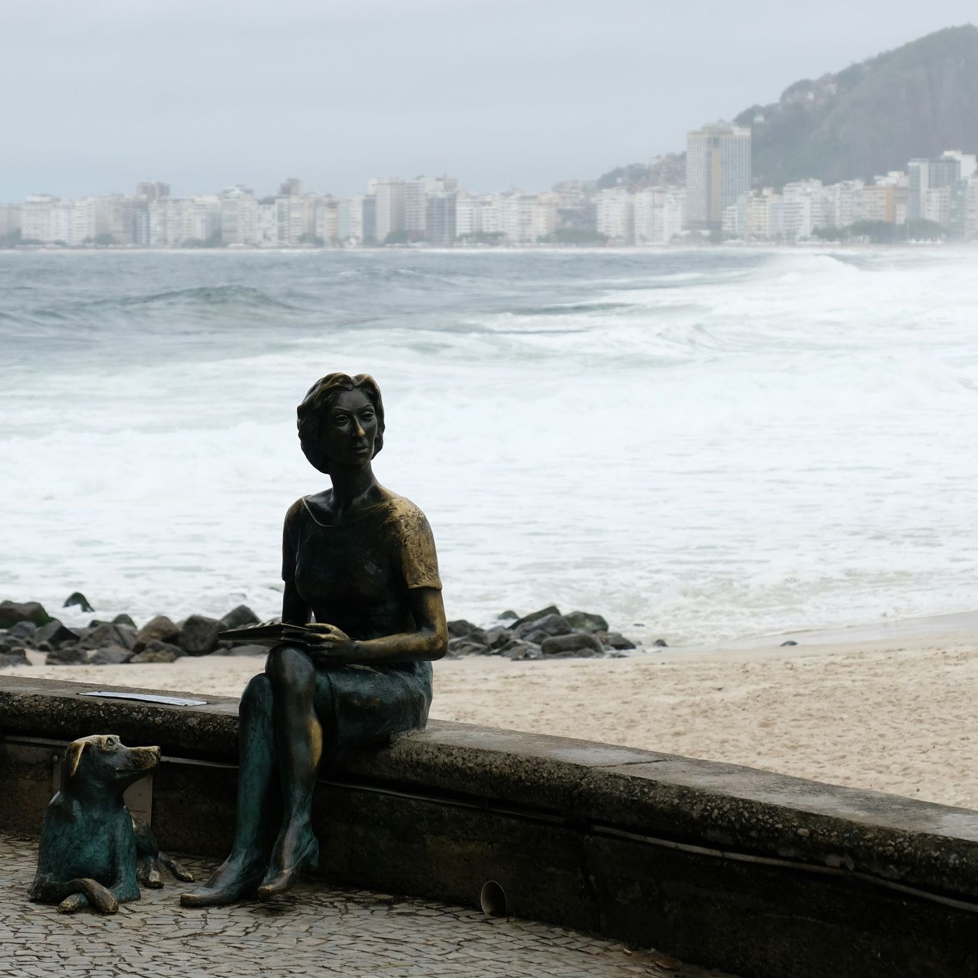 Conto “uma galinha” Clarice Lispector podcast artwork