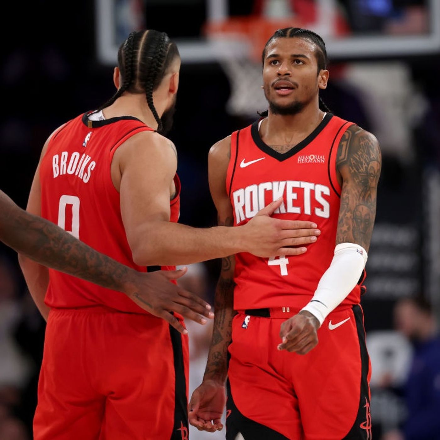 Rockets Lose To Knicks, Texans Hire New OC, Astros Confirm Altuve In Left Field