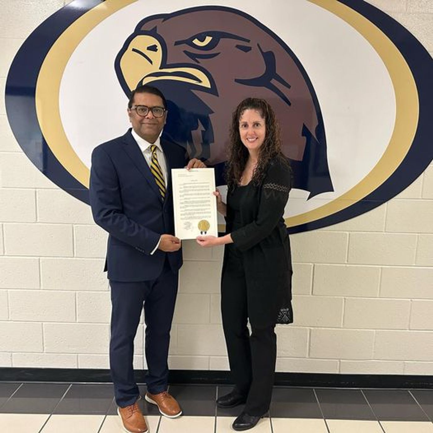 Reprsentative Farooq Mughal Recognizes Dacula High School