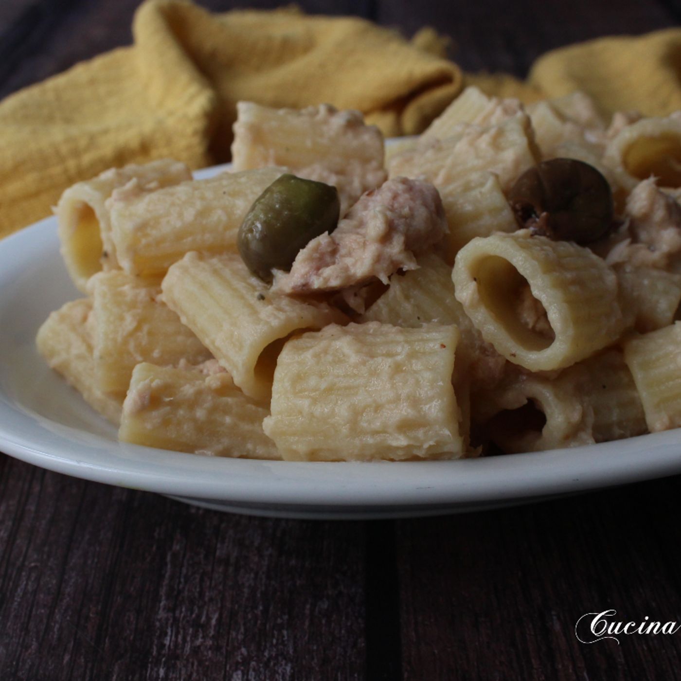 Mezze maniche al tonno cremose episode artwork