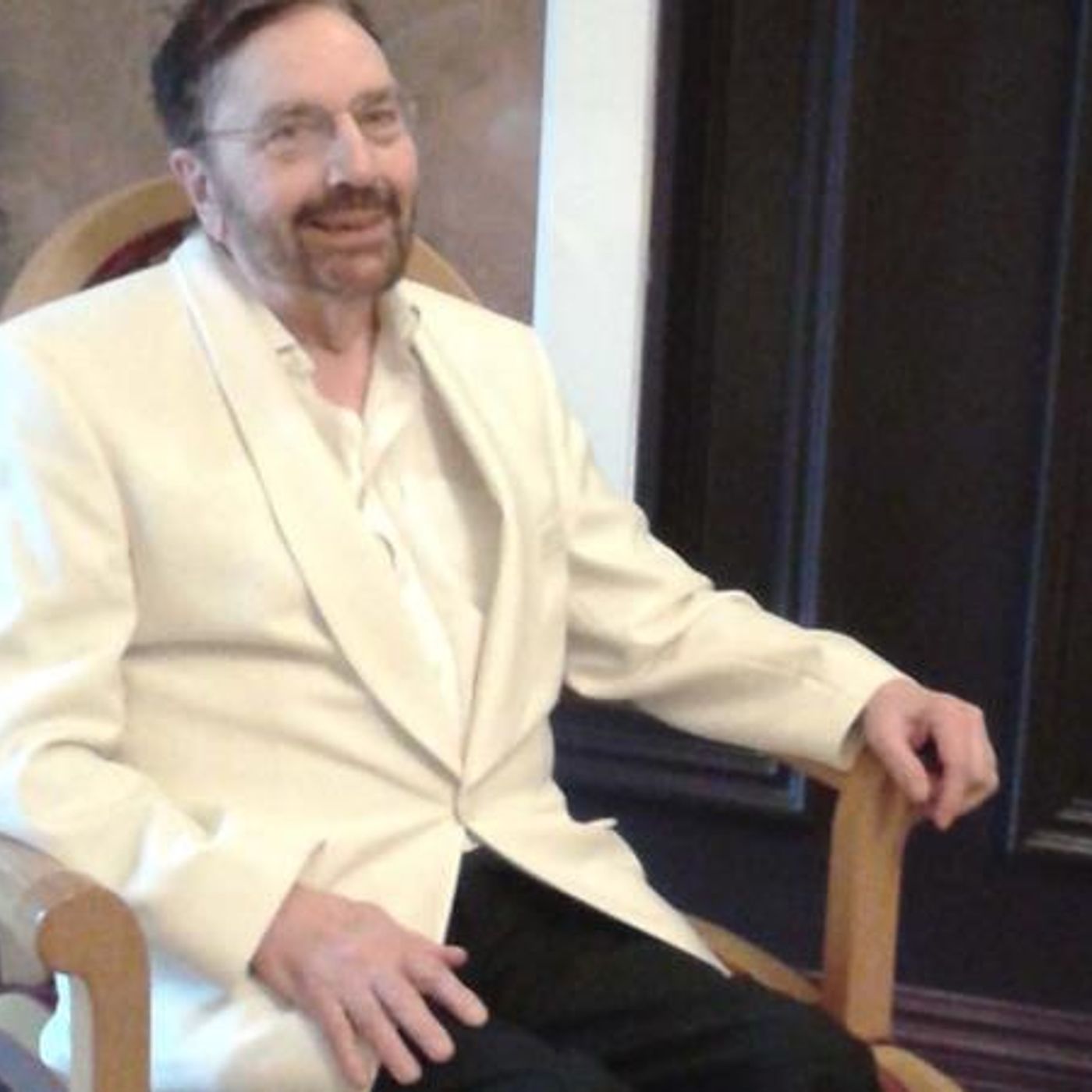 Cafe Esoterica Radio Host by Shawn  Cohen. Guest, Dream Expert, Dr. Keith Hearne episode artwork