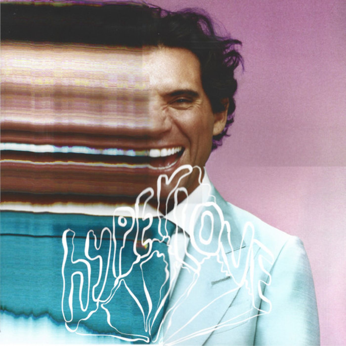 Dal passato al presente: il ritorno di Mika con "Hyperlove"!