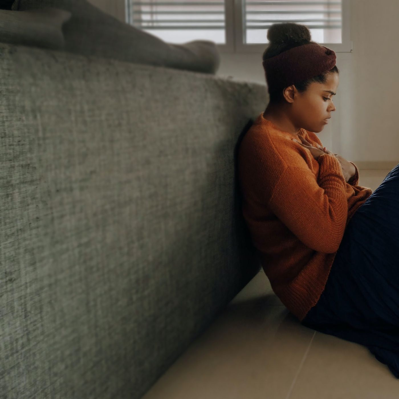 Amo los pálidos rostros. Poema de amor de Rubén Dario.