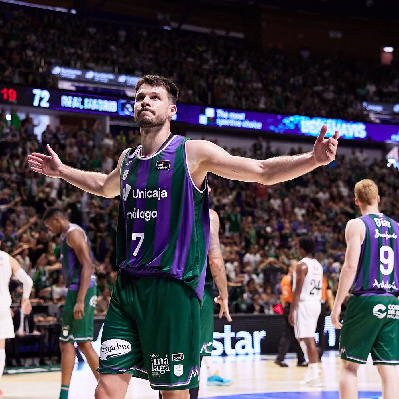 Tirando a Fallar: máxima tensión en los playoffs y el camino del Betis hacia la acb episode artwork