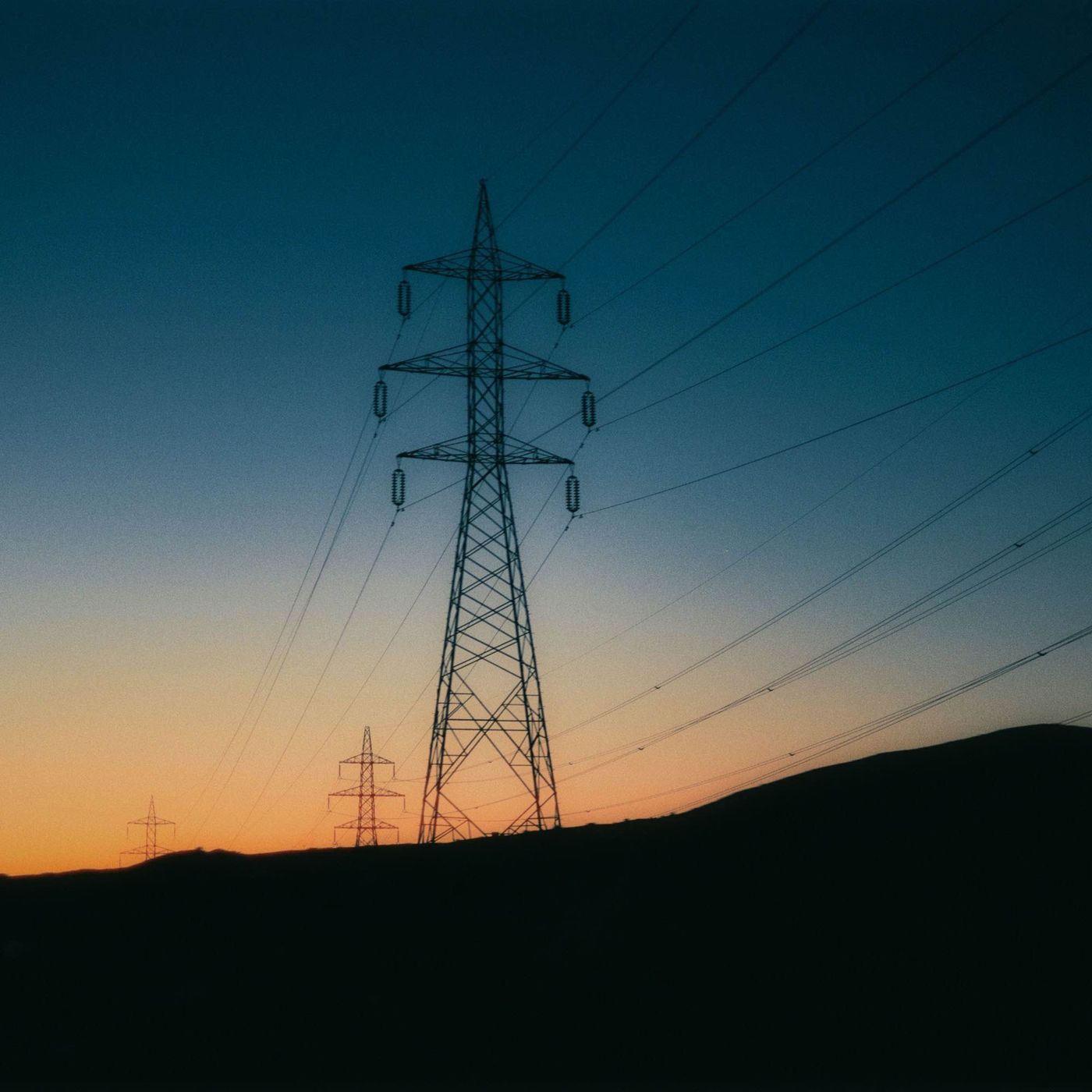 Energy Costs: The Deciding Factor in the AI Race episode artwork