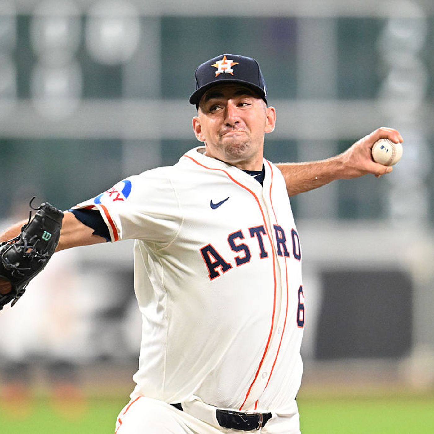 Astros Are Creeping Up To The #1 Spot In AL West, After Going 2-1 vs Kansas City Royals