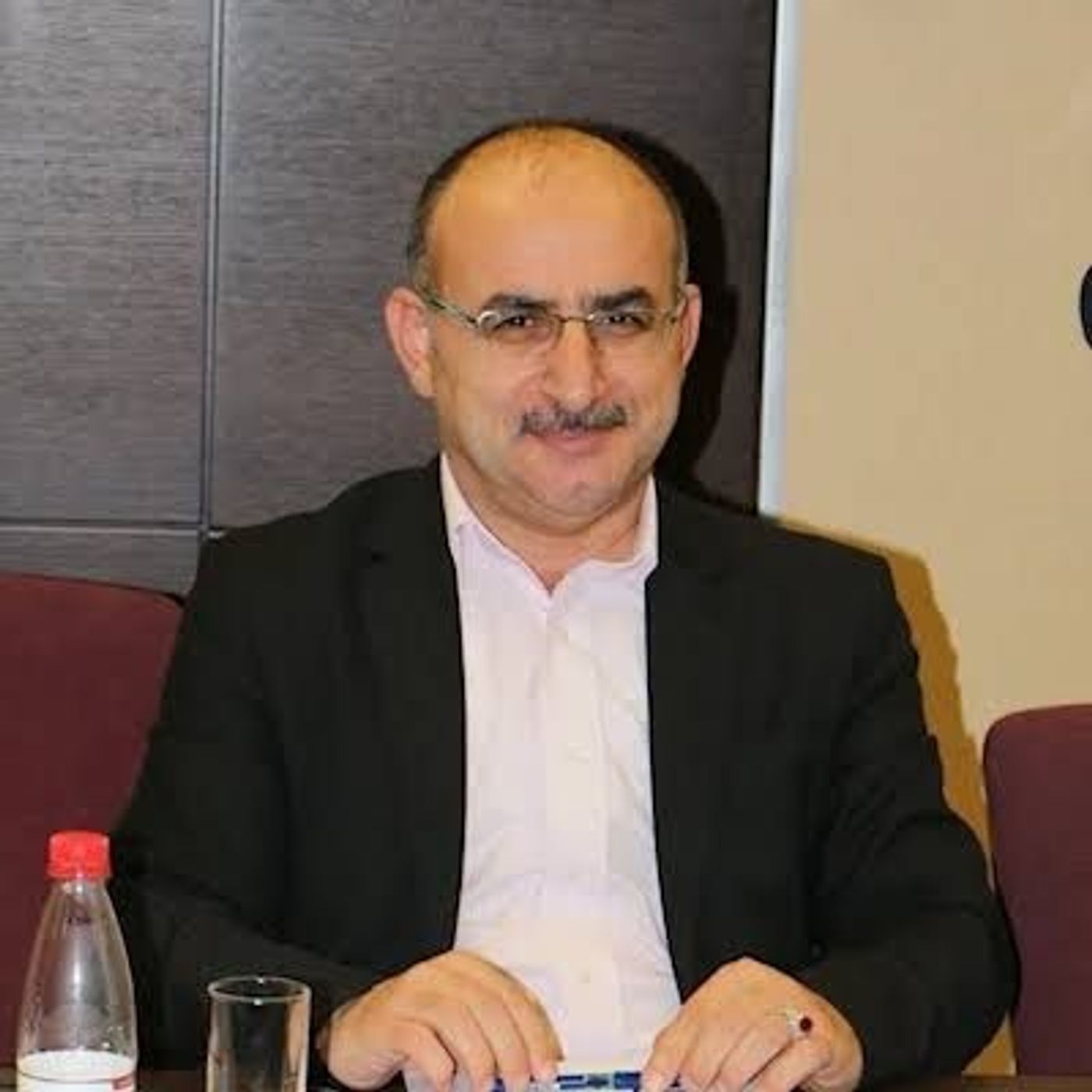 لماذا يُخفق العرب في أن يكونوا مجتمعات؟ | عقيل سعيد محفوض