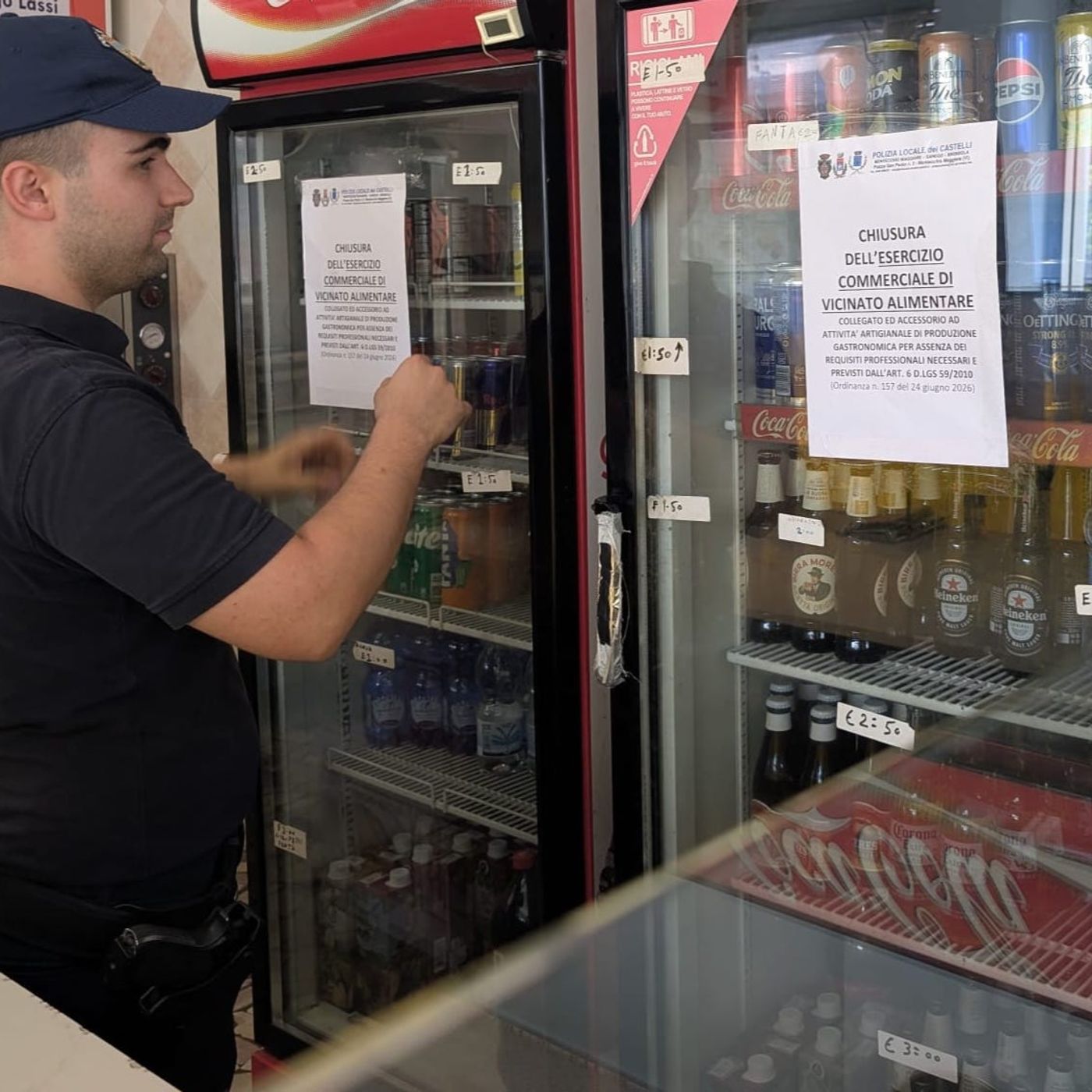Carenze igienico-sanitarie: chiuso un kebabbaro, multe per 6 mila euro episode artwork