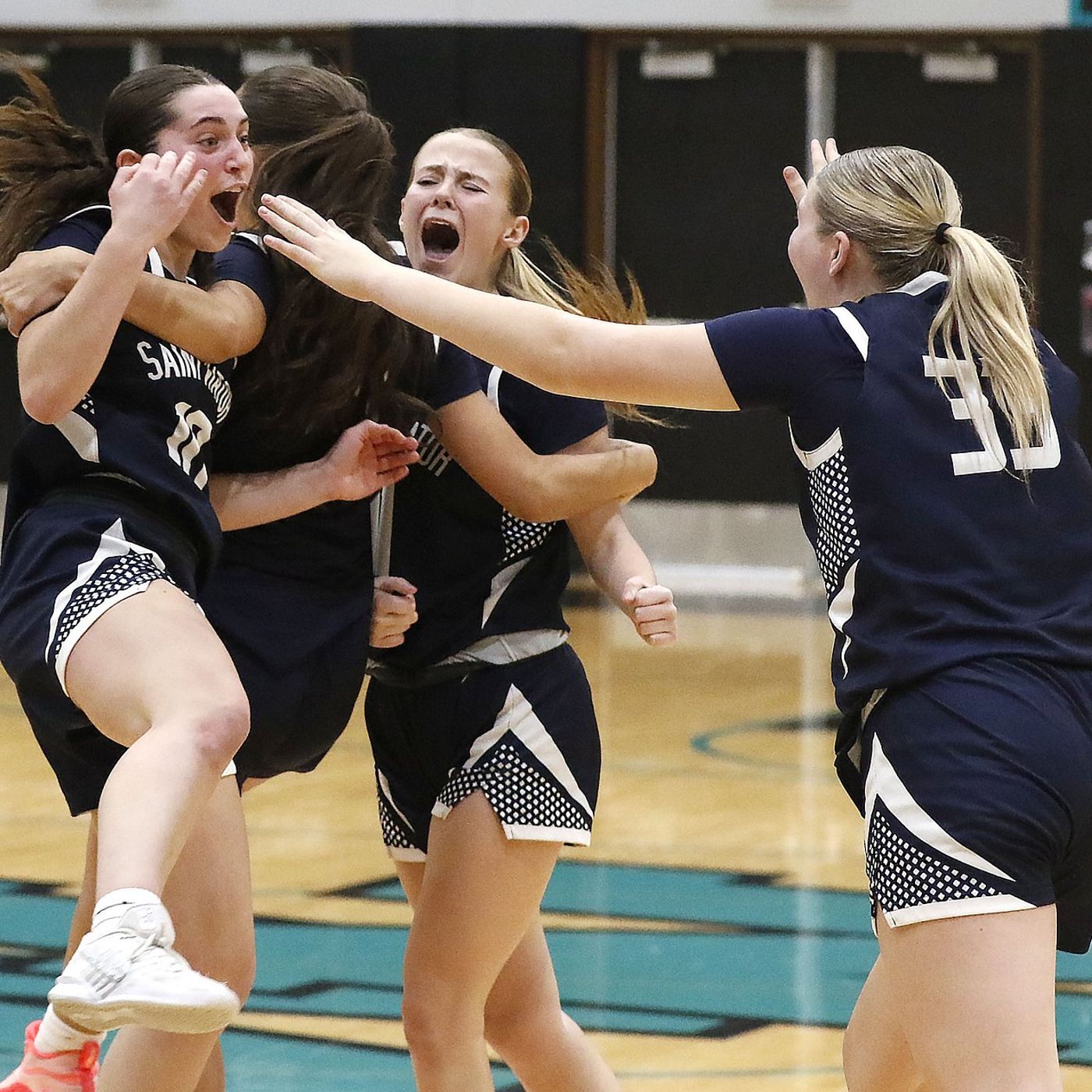 St. Viator holds off late surge from Geneva to secure first-ever trip to Class 3A state tournament episode artwork