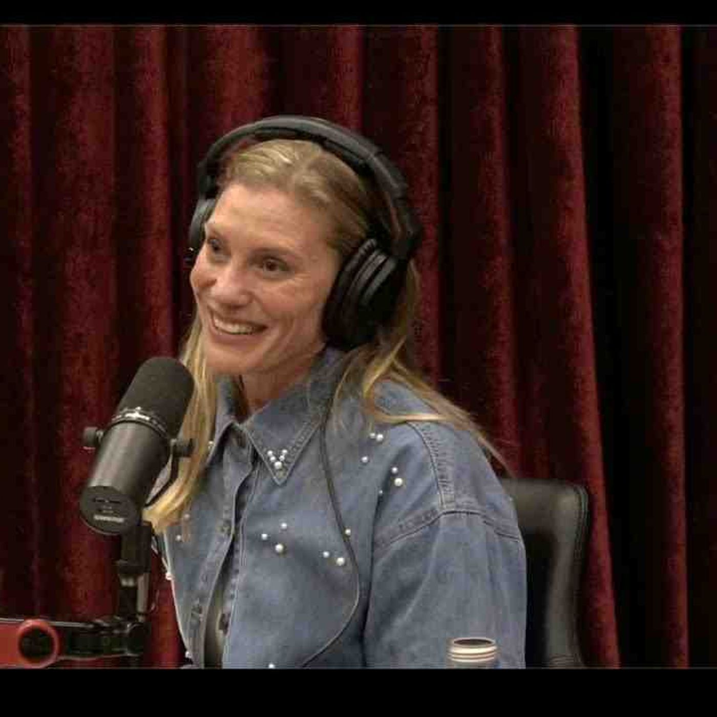 Joe Rogan Experience _2400 - Katee Sackhoff(MP3_160K) episode artwork
