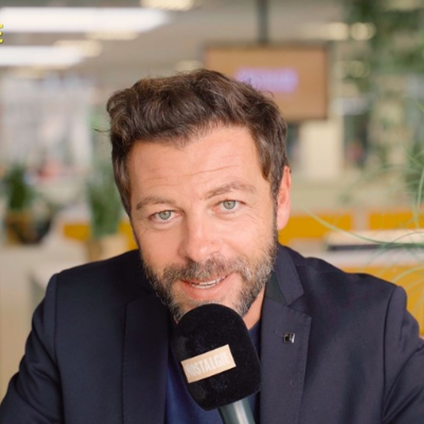 Christophe Maé est de retour avec le titre Pays des merveilles