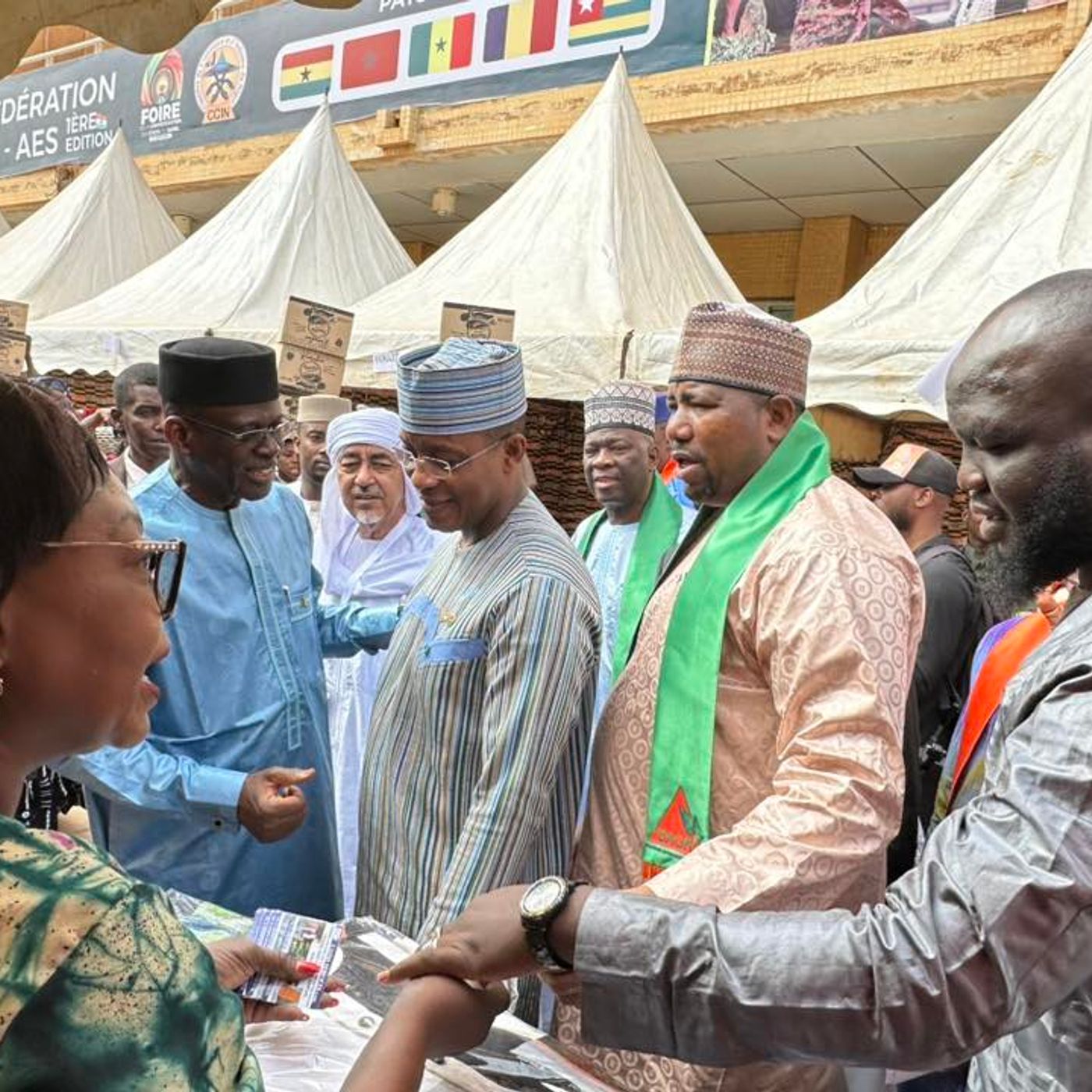 Le journal du 16 décembre 2025 -Foire de la Confédération des États du Sahel à Niamey et semaine d’information juridique episode artwork