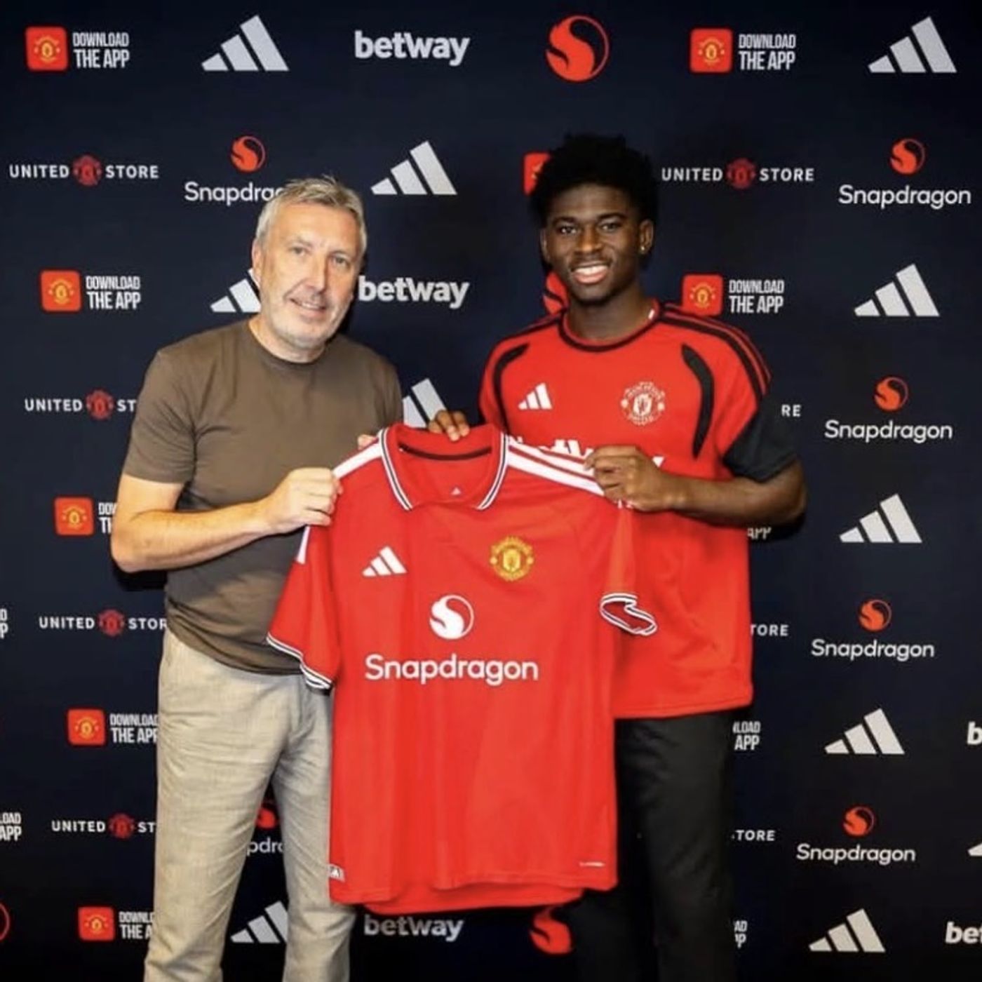 S112E15: So They've Offered €17M Plus €6M Add On - Emmy Hikins On Man United On Carlos Baleba