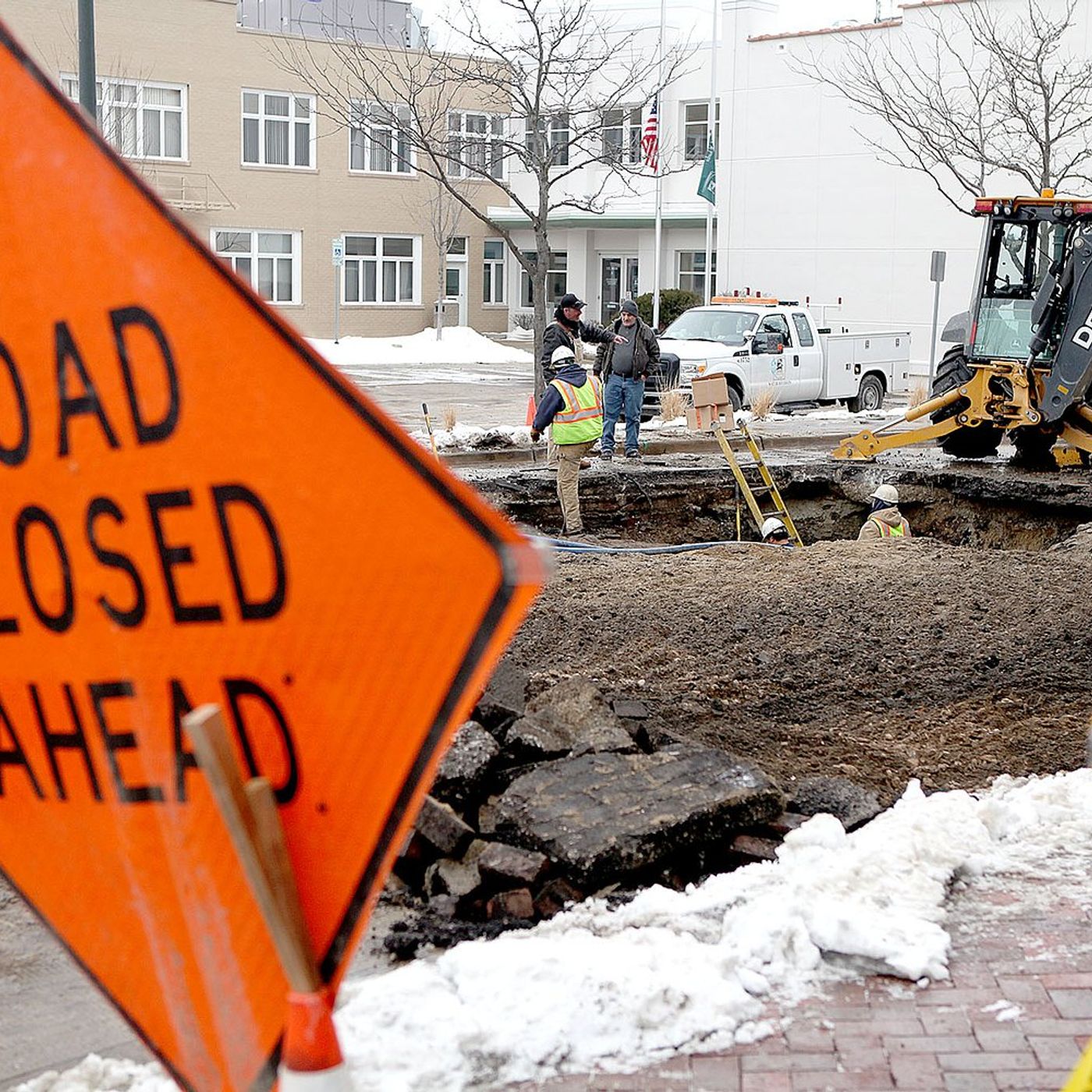 Ruptured water main snags traffic in downtown St. Charles; repairs could take a few days episode artwork