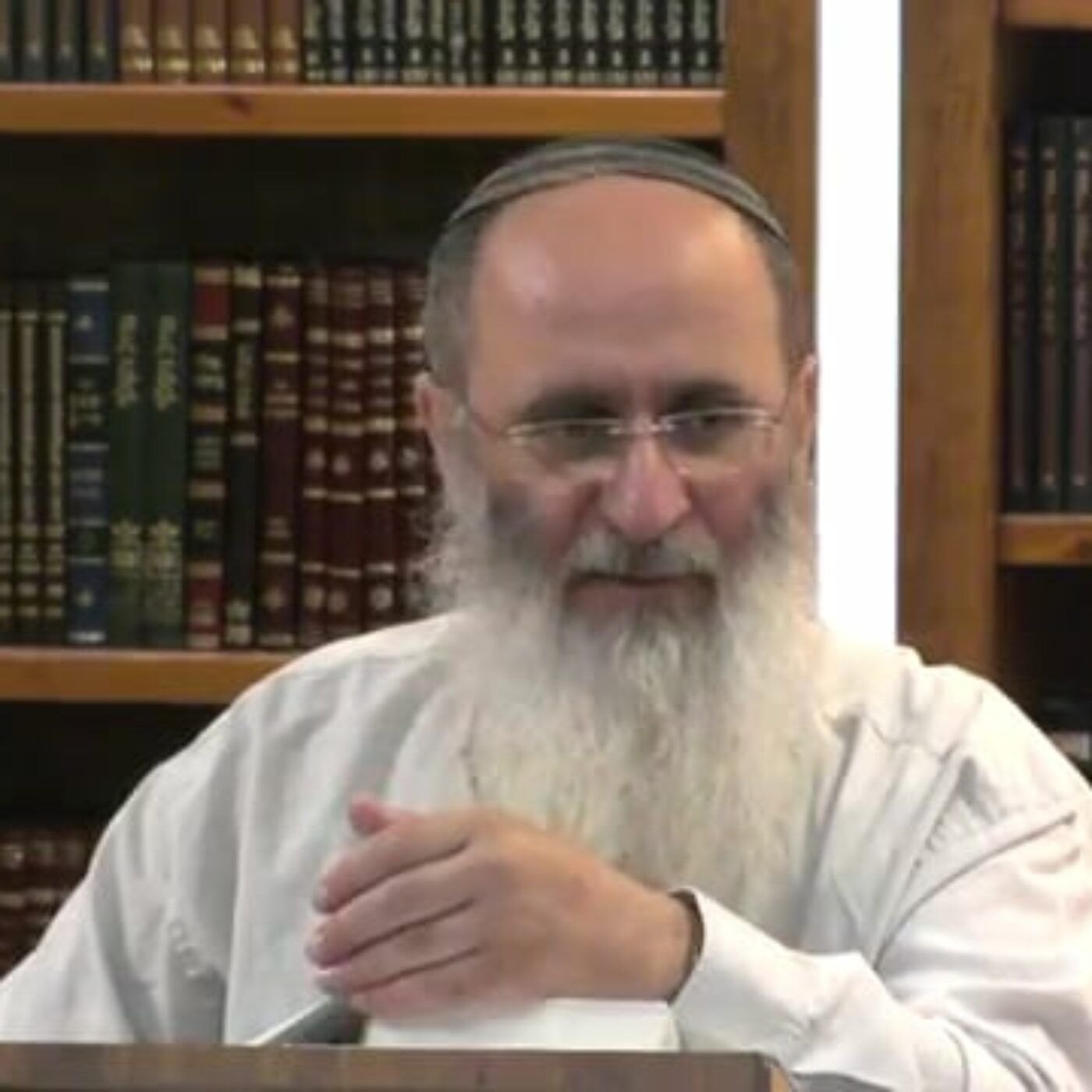 הלאומיות, האוניברסליות ומשמעות שינוי שמה של שרה | הרב אורי עמוס שרקי episode artwork