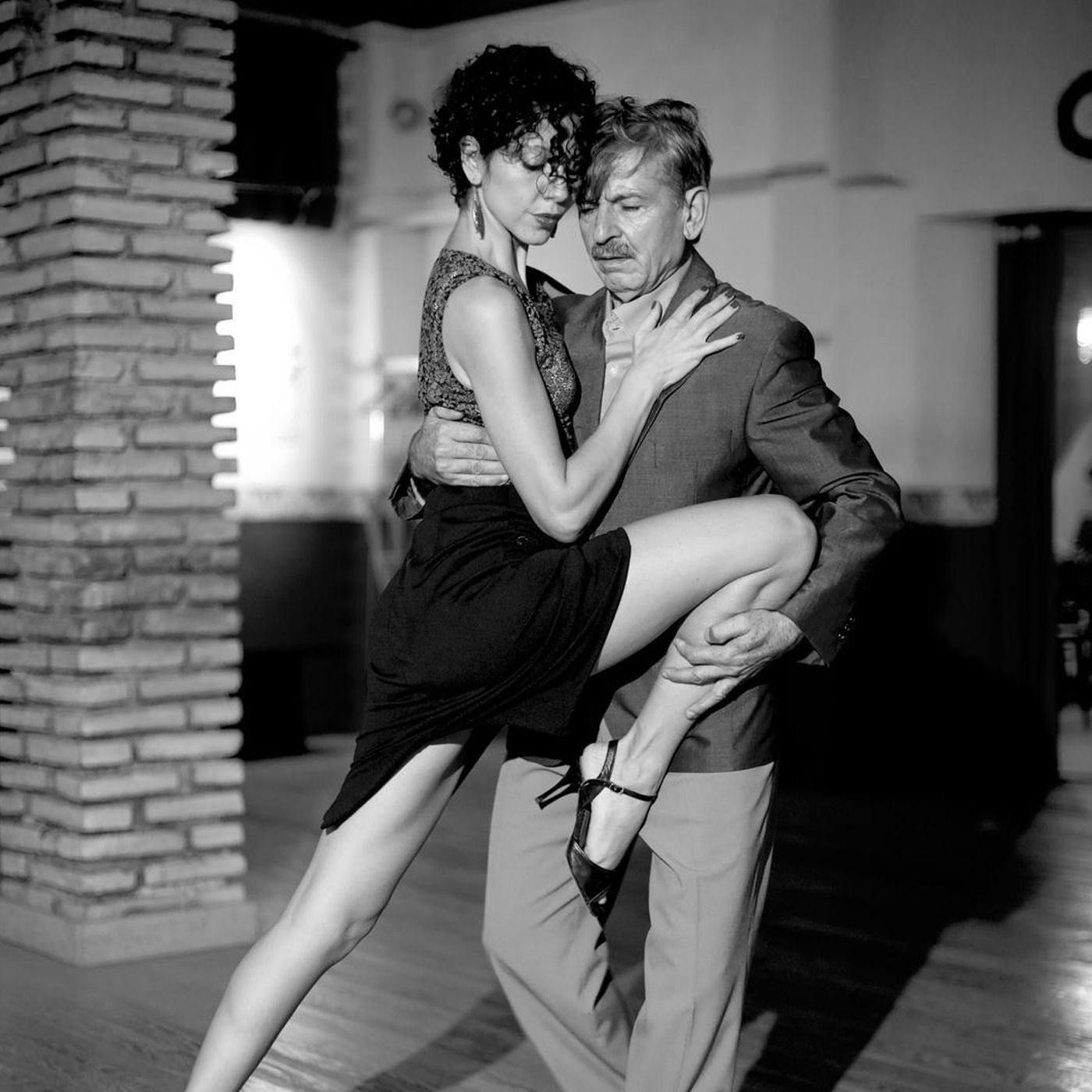 L'ultimo tango, poi il Covid ha "spento" il ballo (di Paola Lo Mele) episode artwork