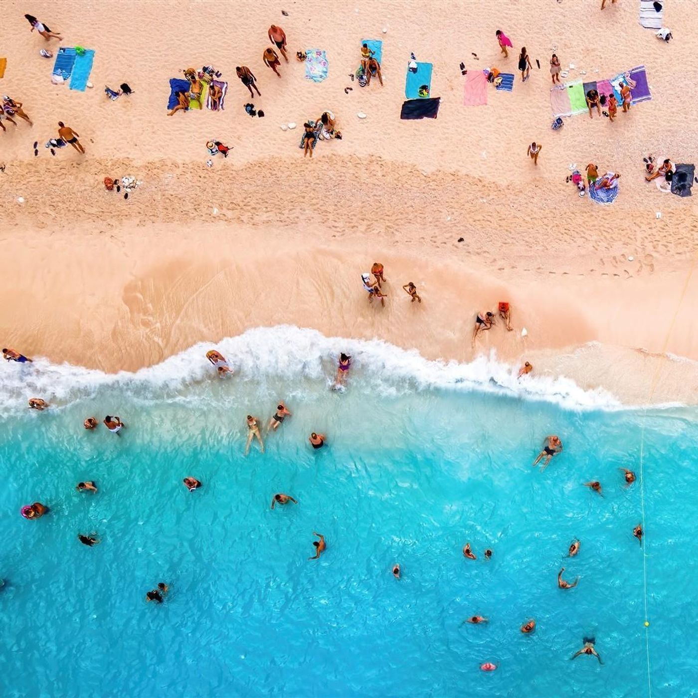 Ocean Waves and Beach Crowd - 10 Hours Sleep Sound episode artwork