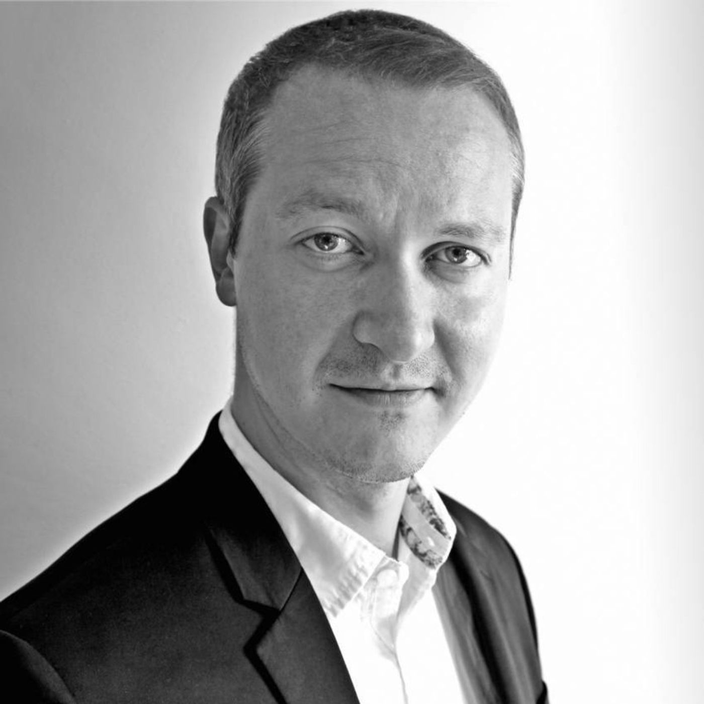 Rob McConnell Interviews - MICAH HANKS - Army Officer's Experience of Seeing a UFO