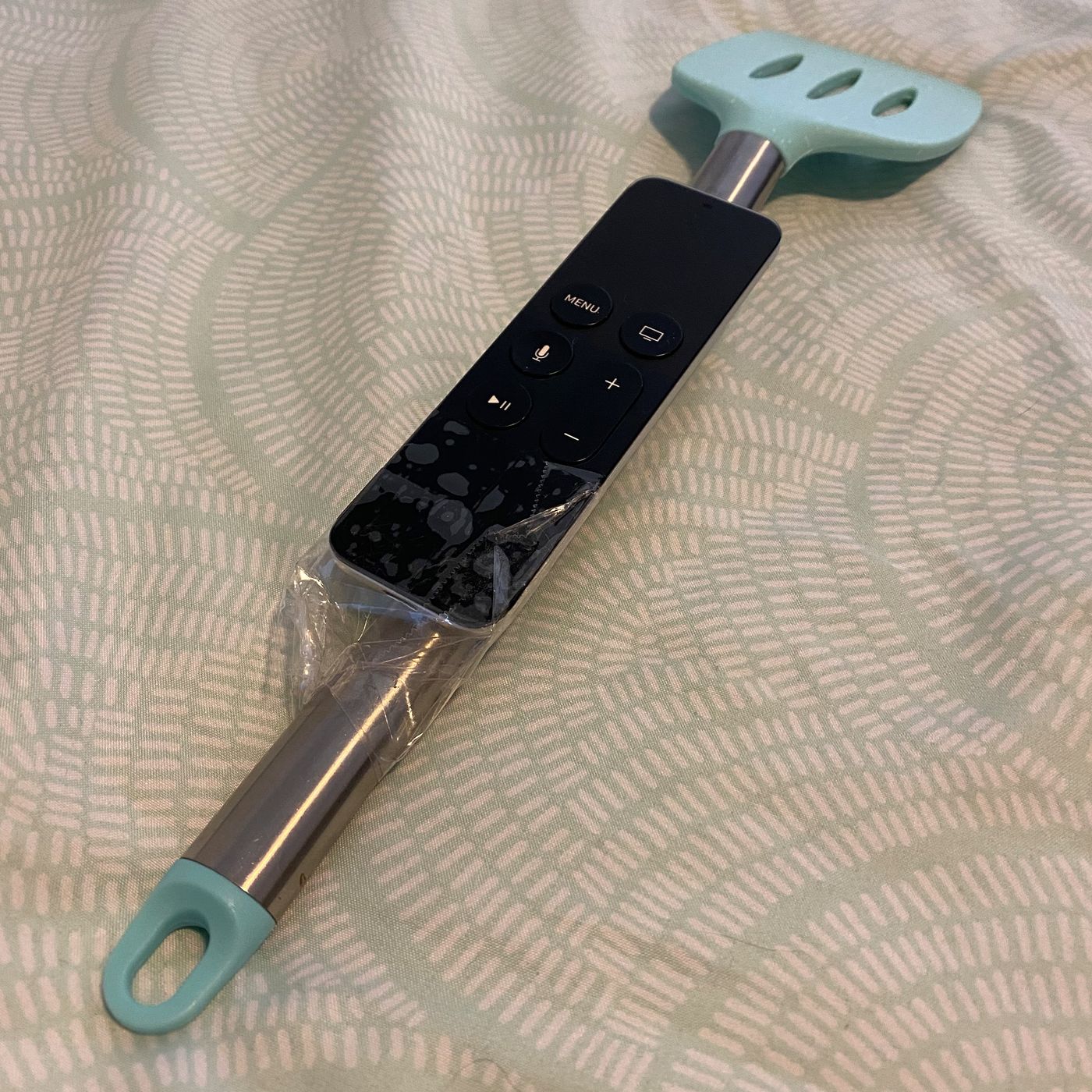 Full Show: Never lose the remote again + the ant farm arrives