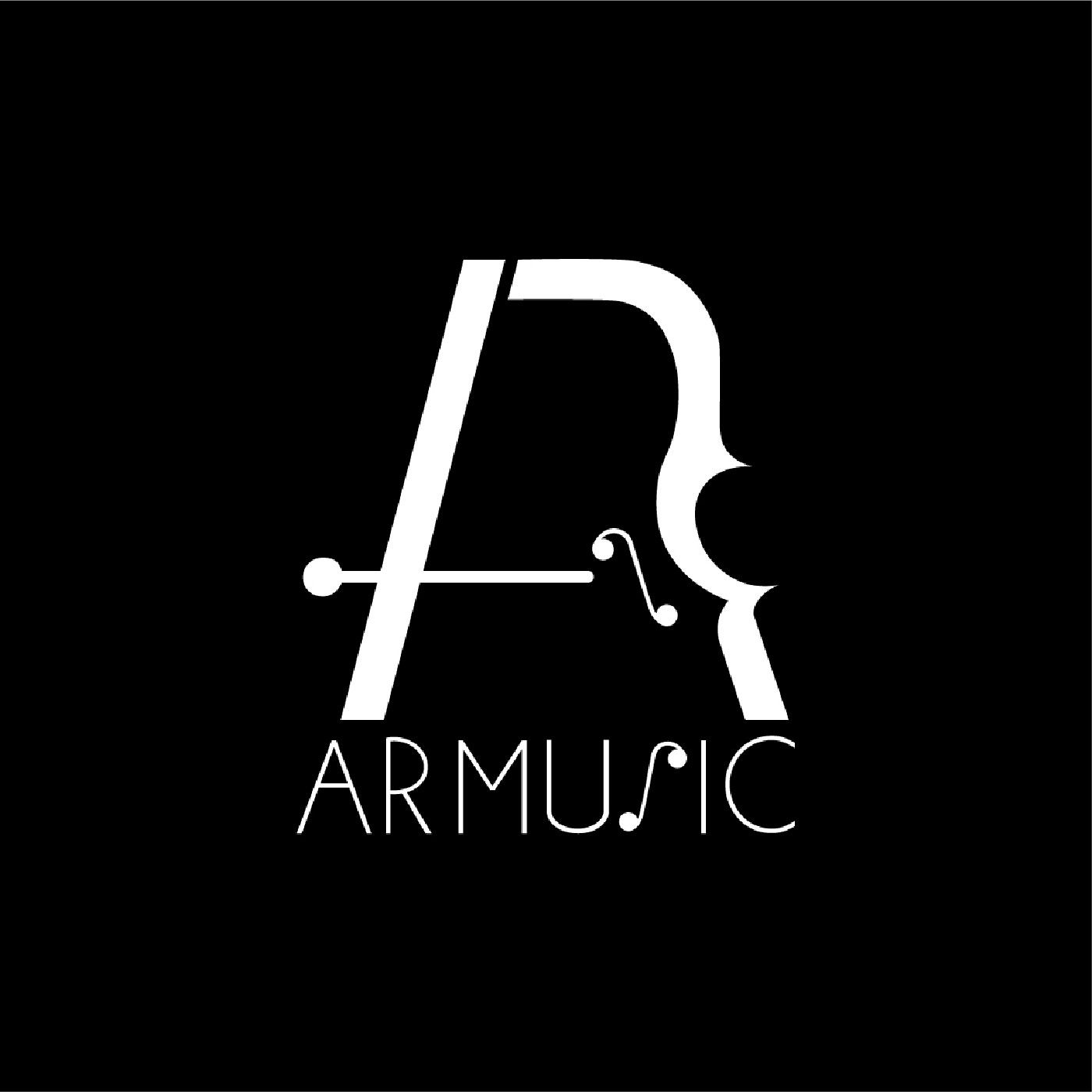 Argenis Rivero conversando con: