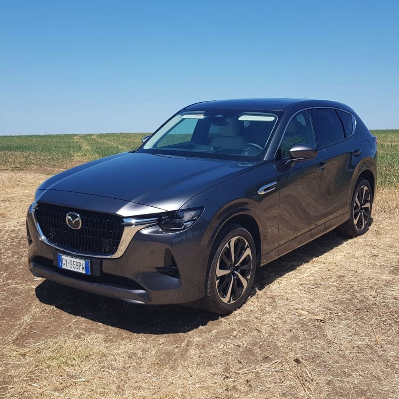 MAZDA CX-60 - Il piacere di guidare, con eleganza giapponese episode artwork