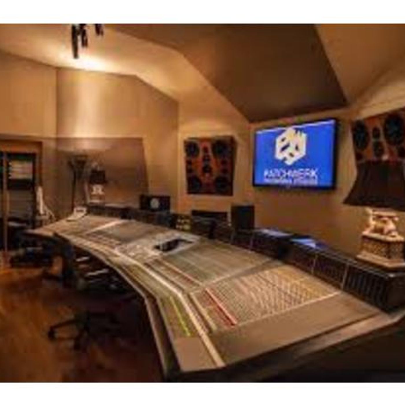 Airik El…PatchWerk Recording Studio’s COO&CEO Curtis Daniels 111 episode artwork